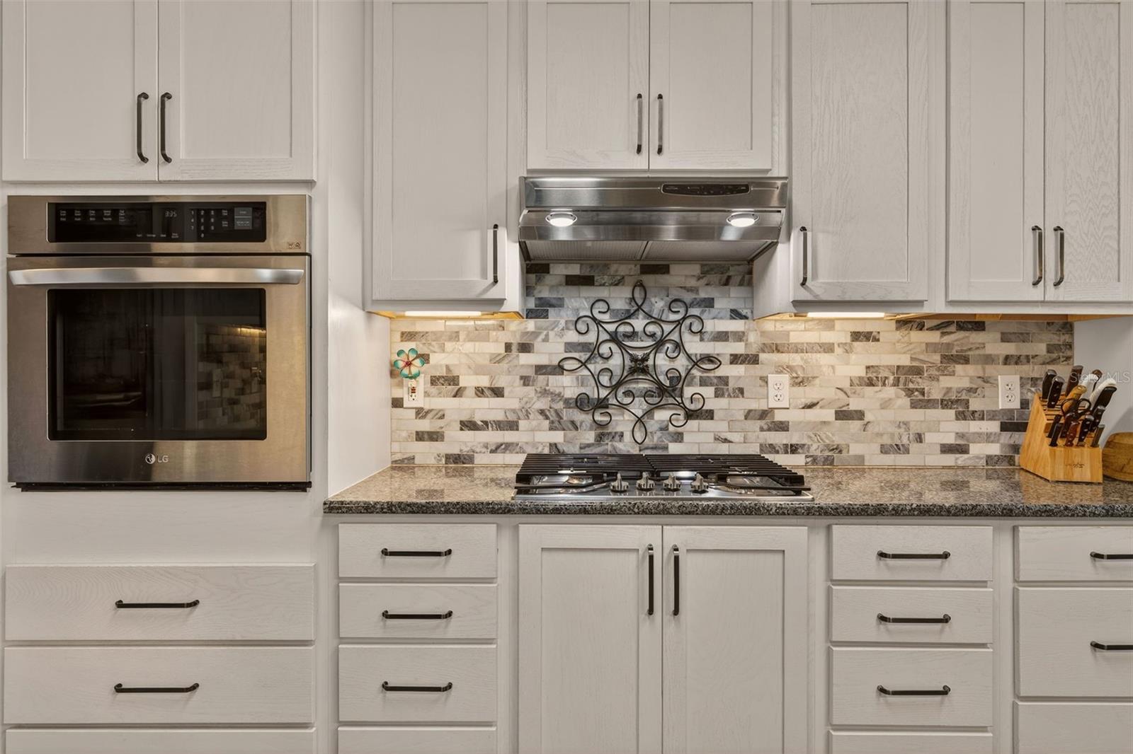 Image 18 of 61 For 6249 Esmeralda Terrace