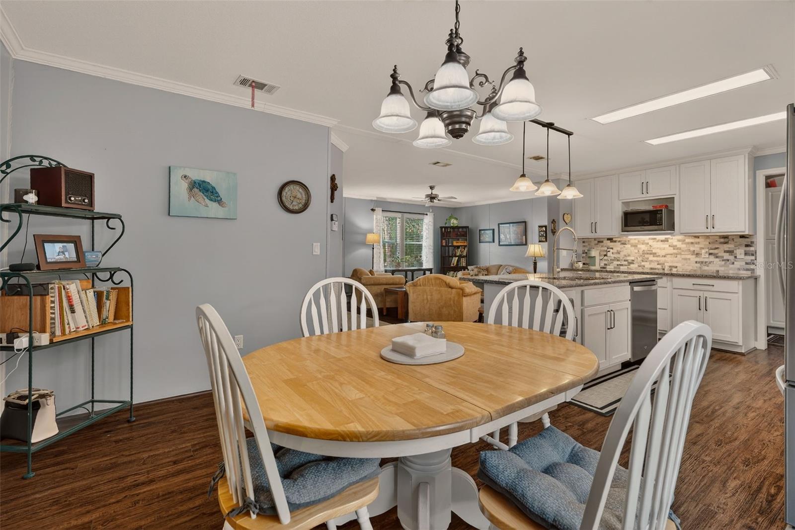 Image 22 of 61 For 6249 Esmeralda Terrace