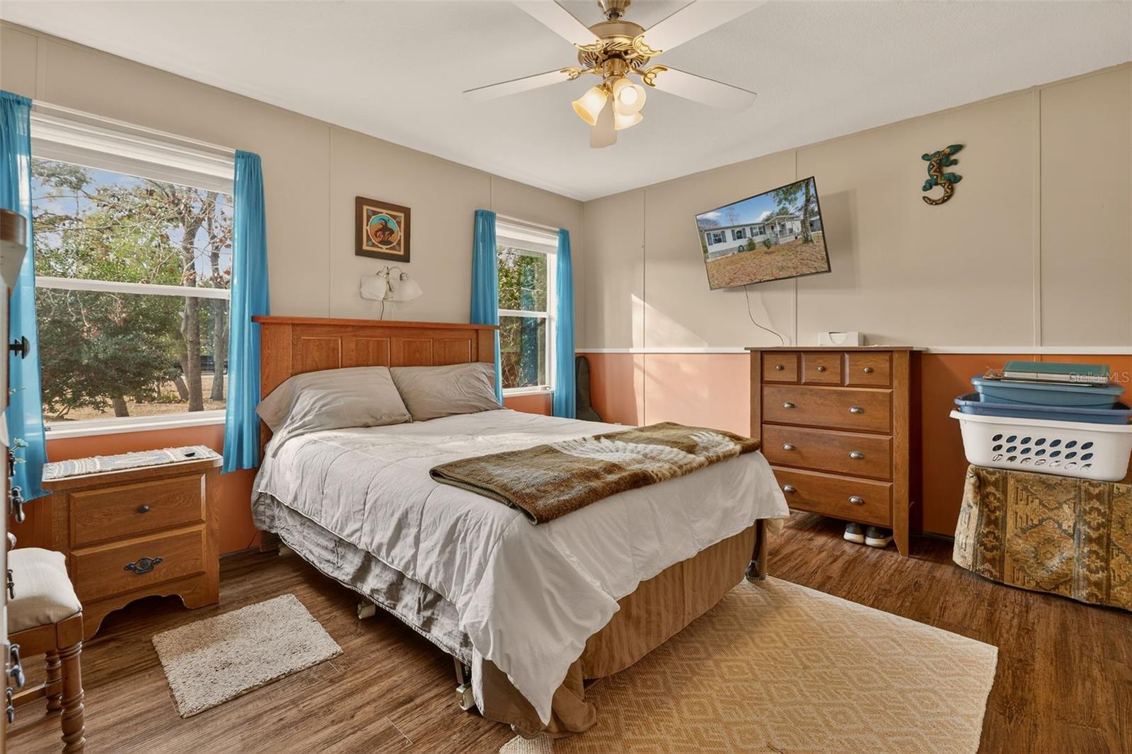 Image 32 of 61 For 6249 Esmeralda Terrace