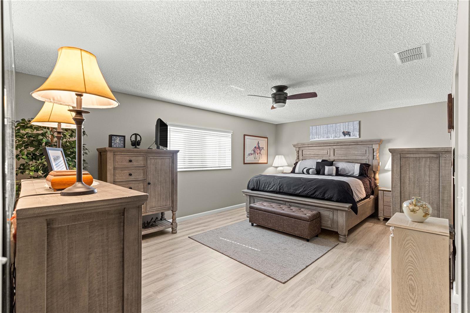 Image 24 of 58 For 9746 96th Street