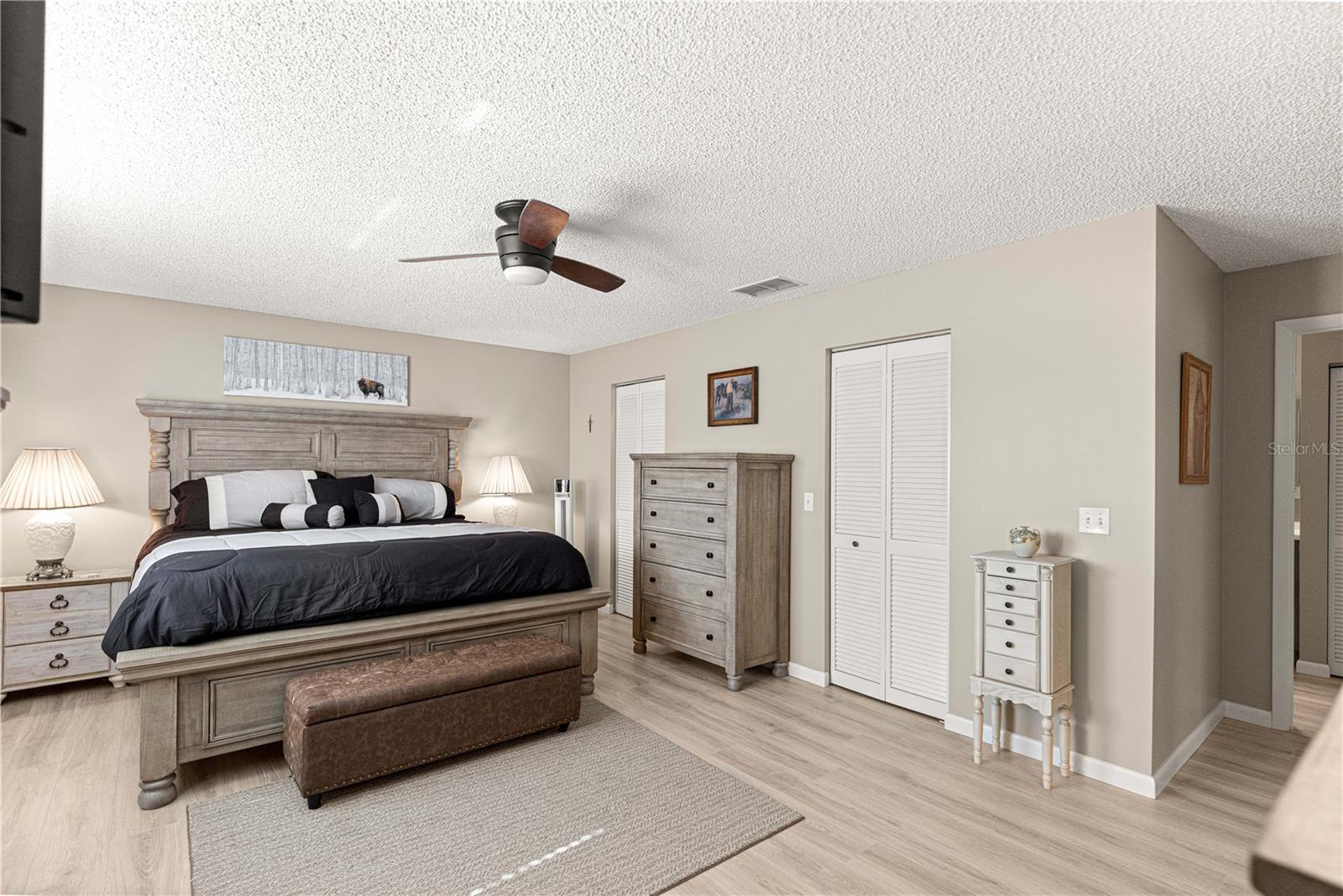 Image 26 of 58 For 9746 96th Street