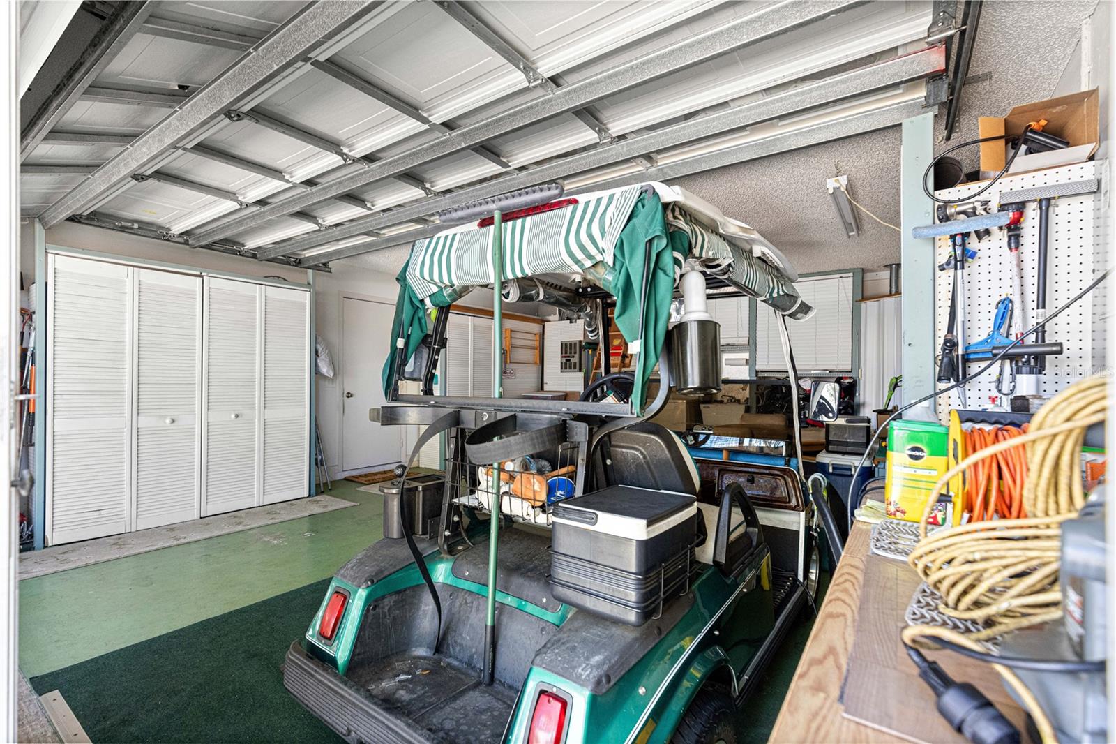 Image 41 of 58 For 9746 96th Street