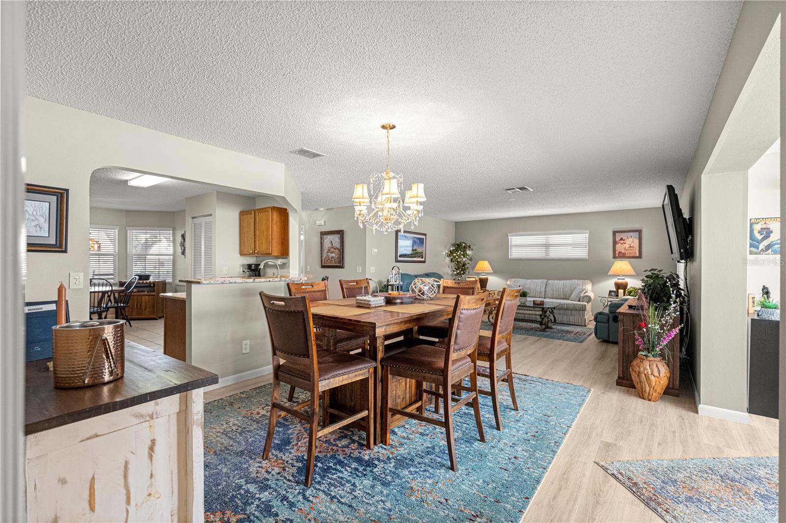 Image 8 of 58 For 9746 96th Street