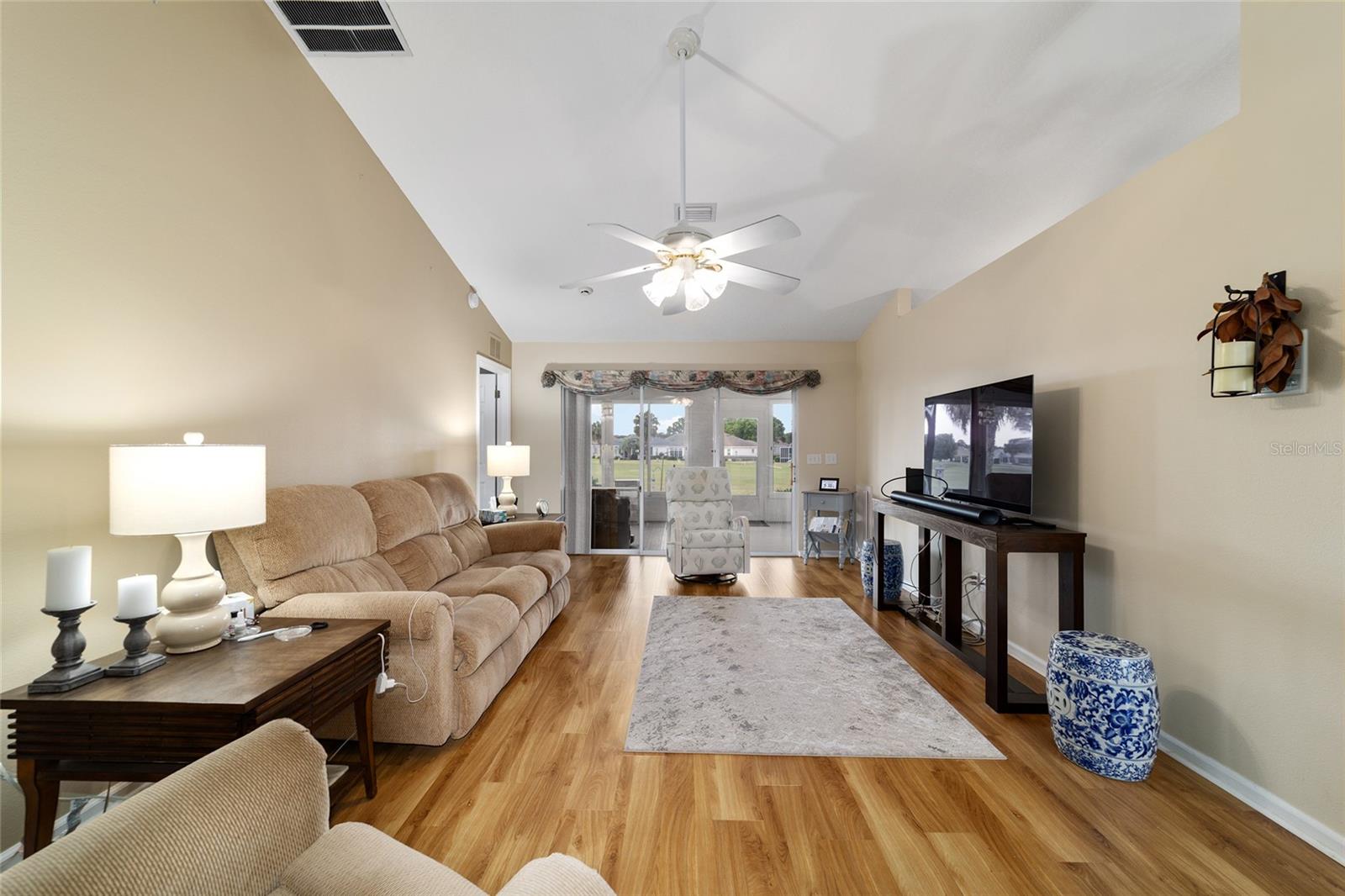 Image 5 of 26 For 5245 21st Loop