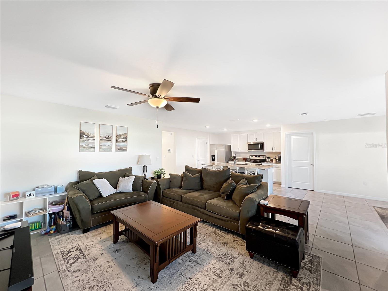 Image 11 of 41 For 5563 43rd Court