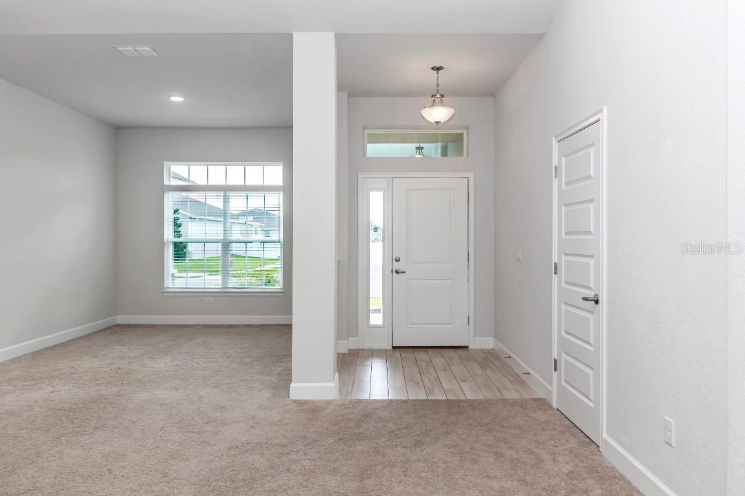 Image 3 of 25 For 8376 59th Terrace