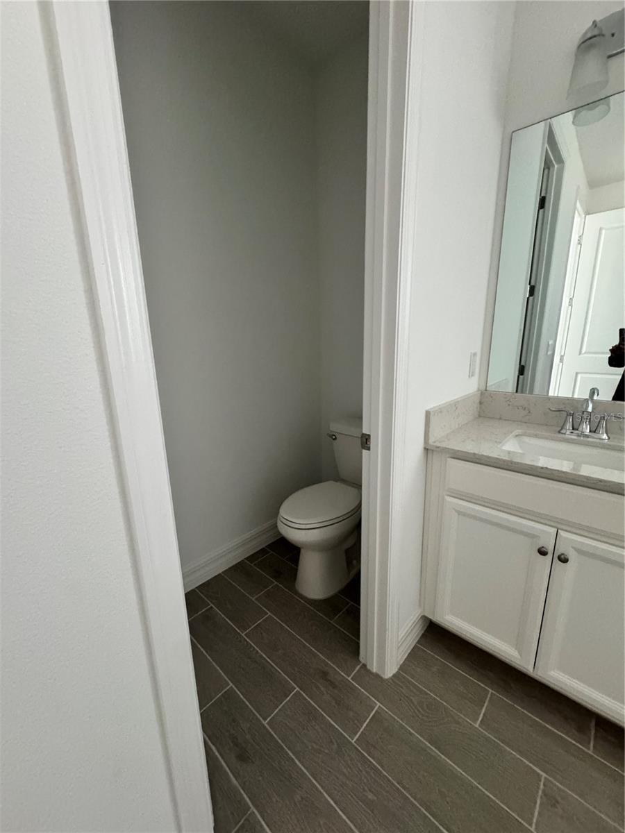 Listing photo id 18 for 1308 43rd Road