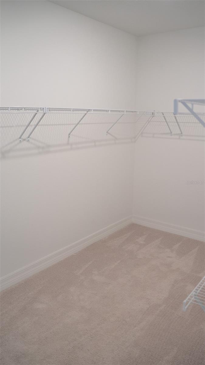 Listing photo id 15 for 4140 13th Terrace