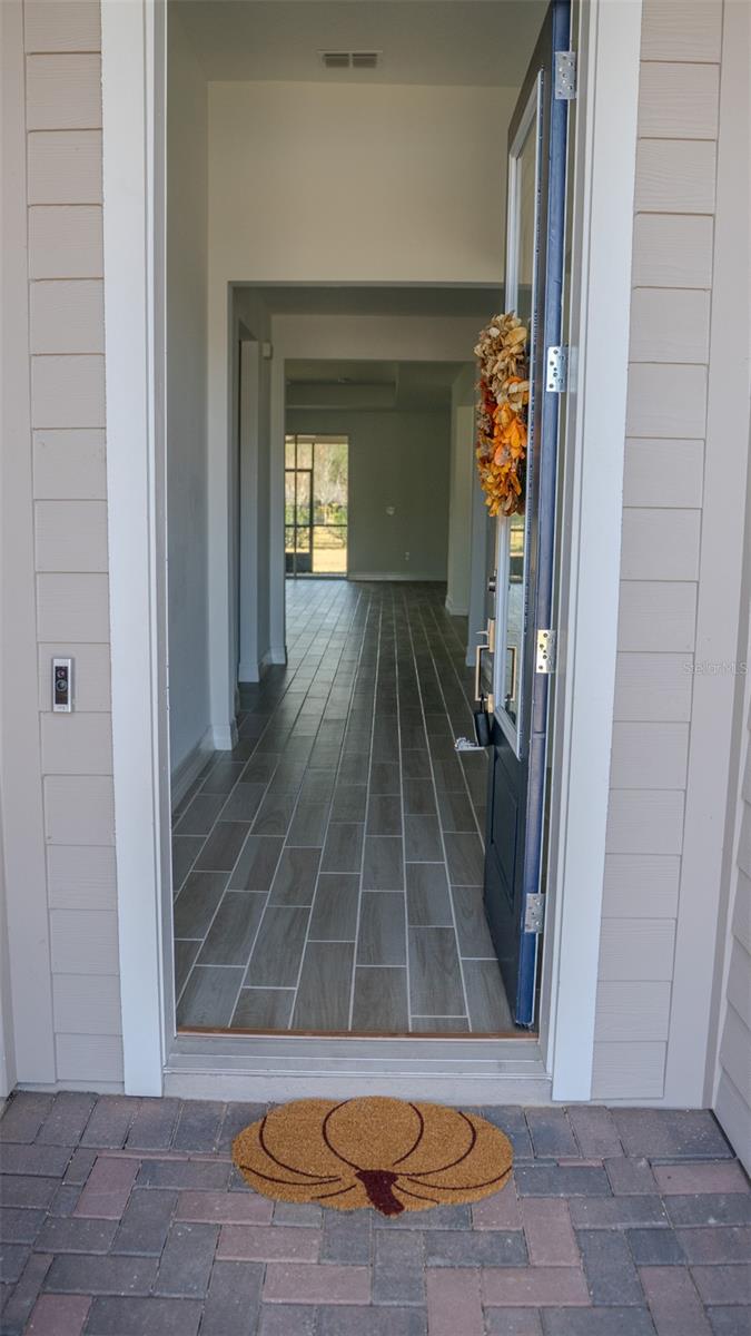 Listing photo id 0 for 4140 13th Terrace