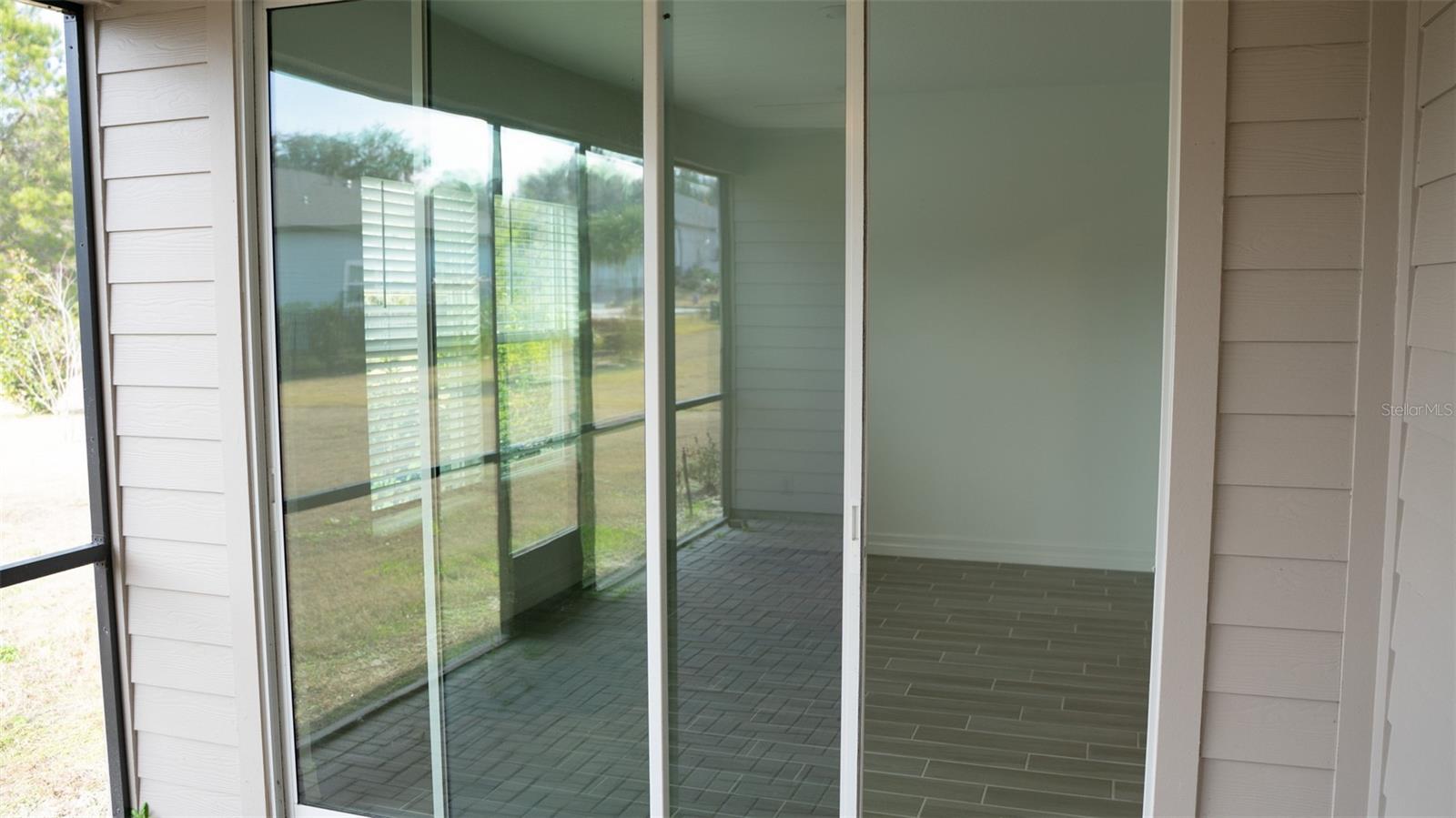 Listing photo id 19 for 4140 13th Terrace