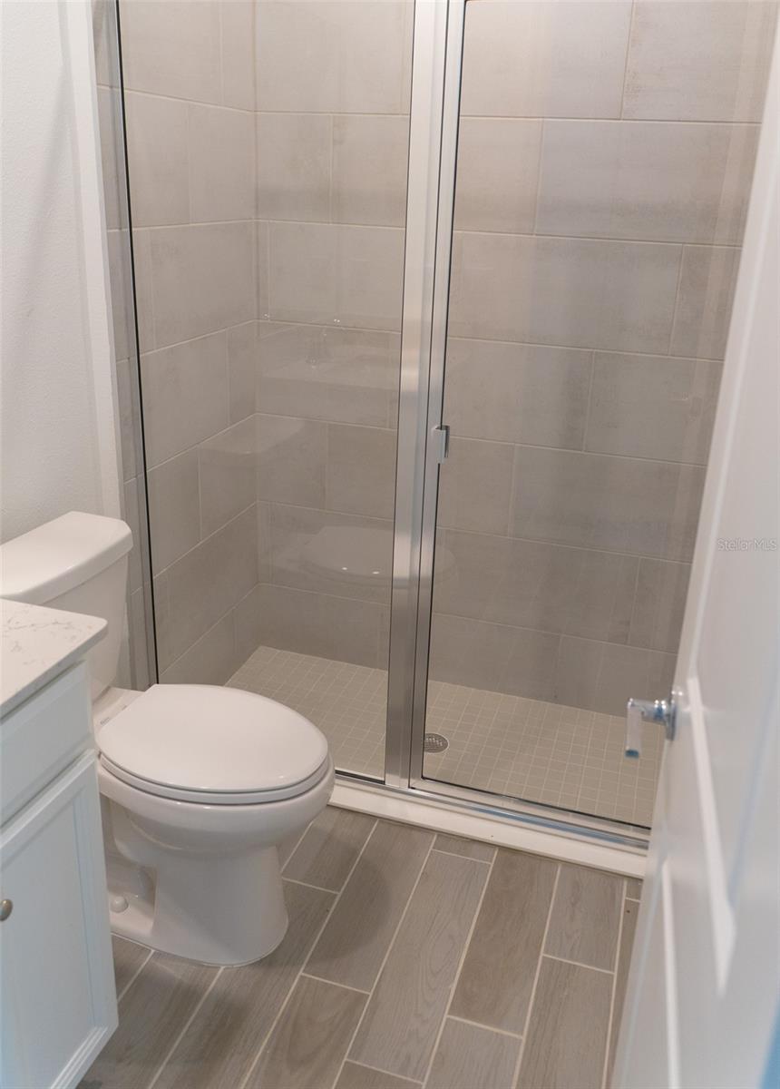 Listing photo id 22 for 4140 13th Terrace