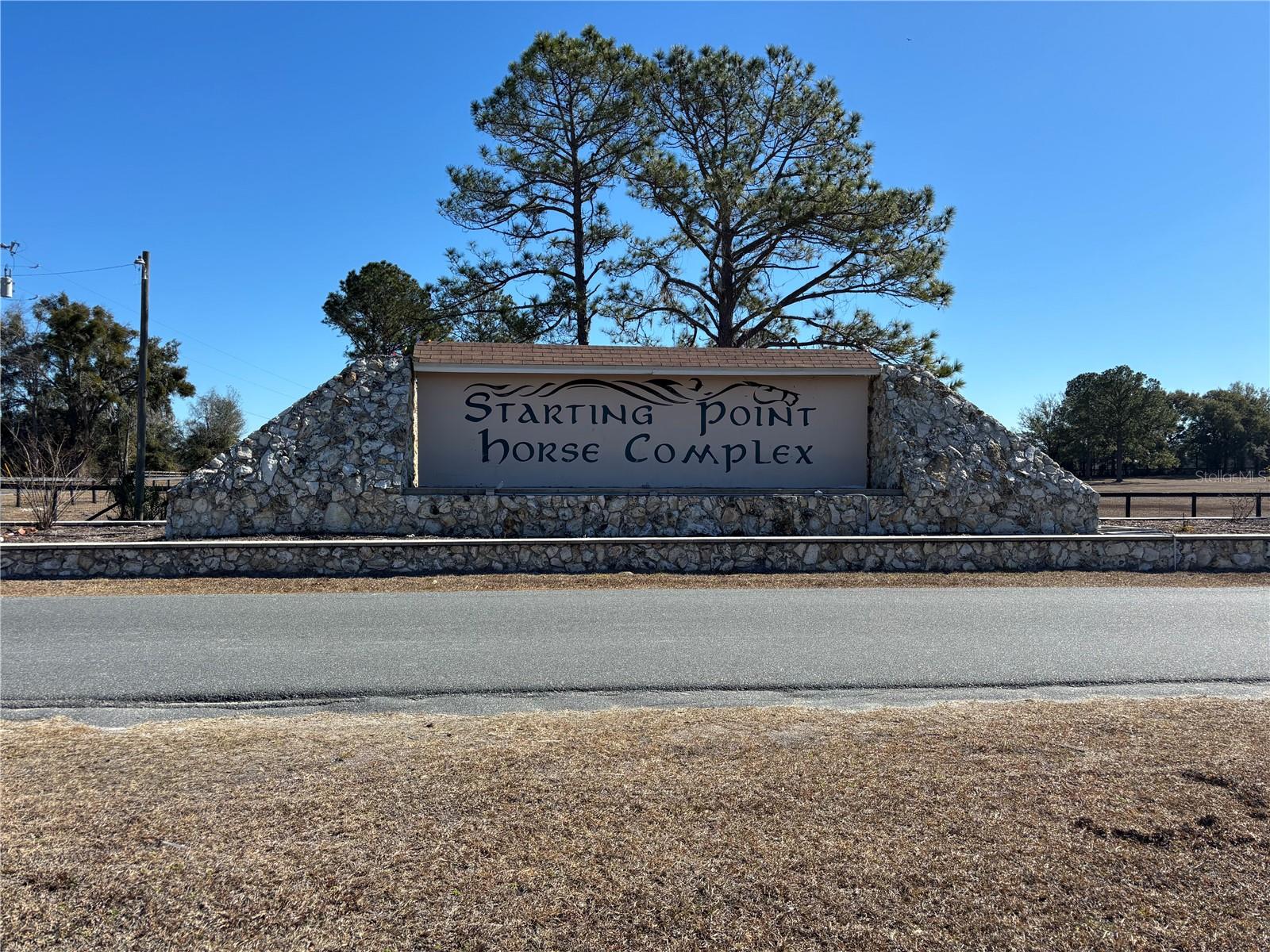 Image 11 of 44 For 21051 42nd Street