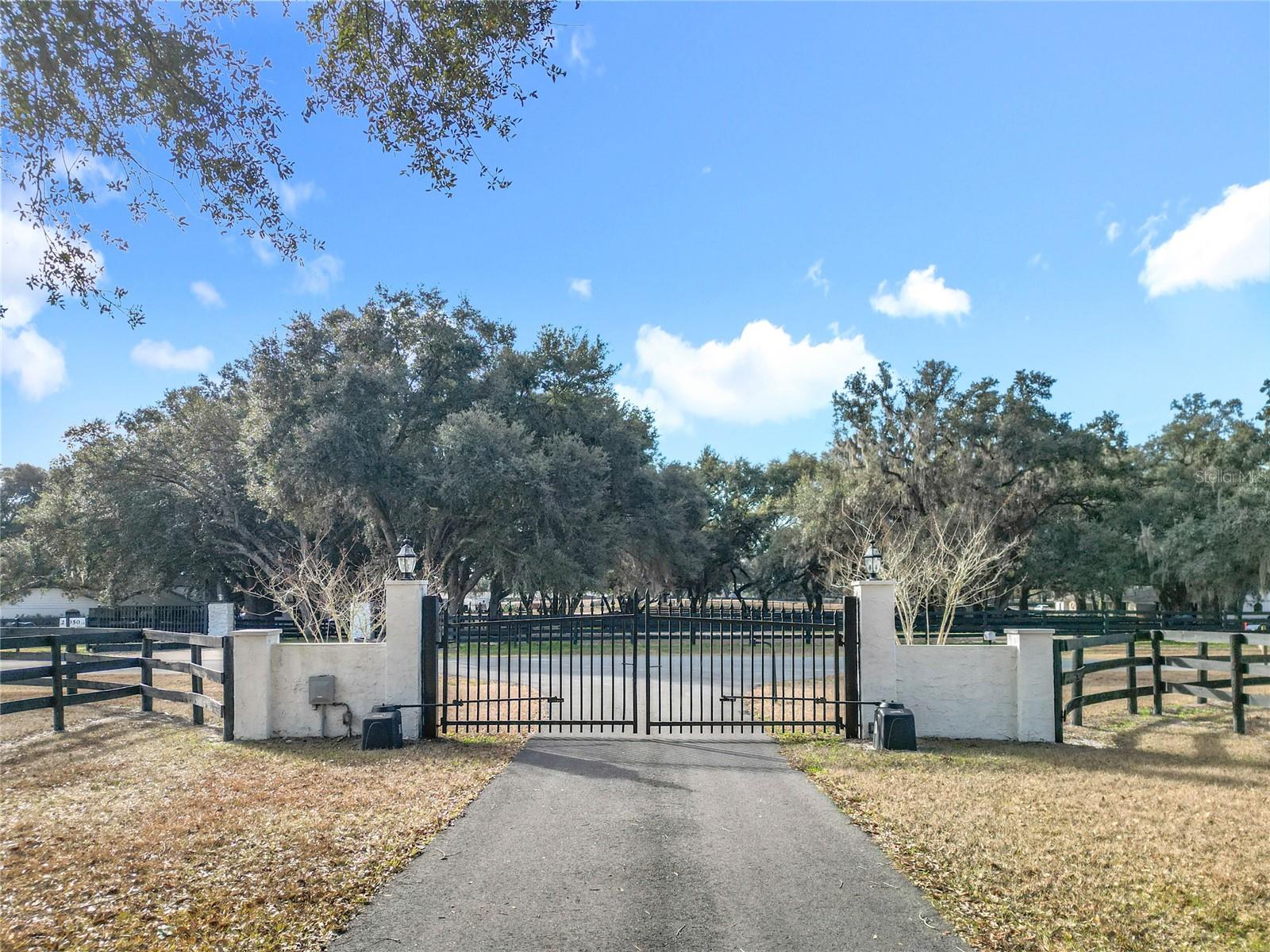 Image 12 of 44 For 21051 42nd Street