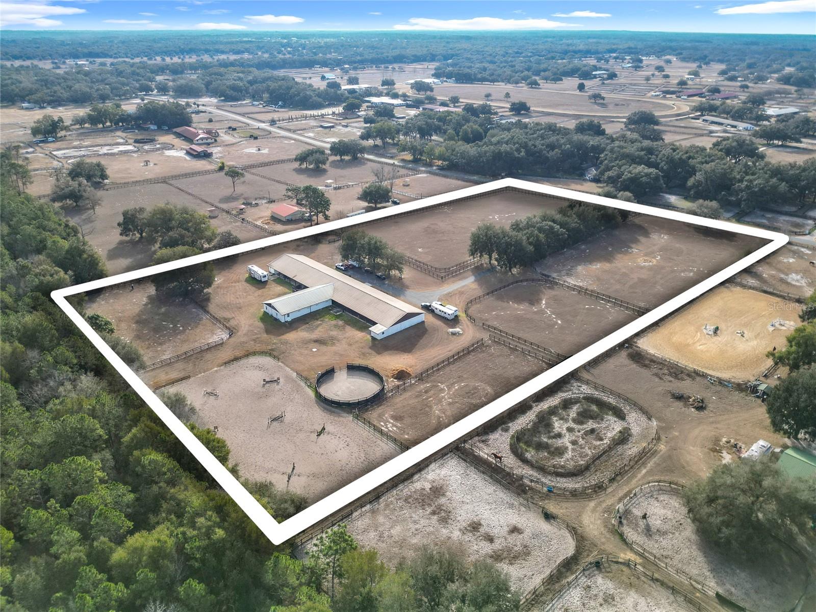 Image 21 of 44 For 21051 42nd Street