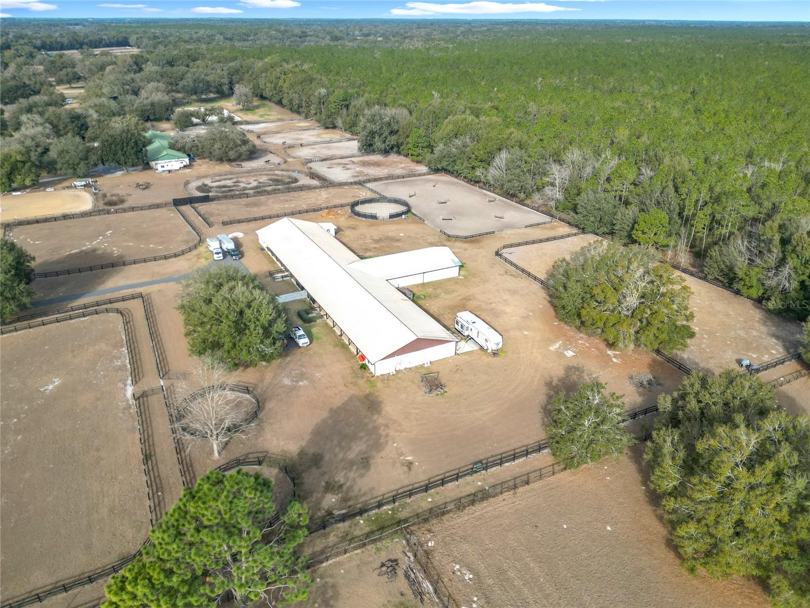 Image 22 of 44 For 21051 42nd Street