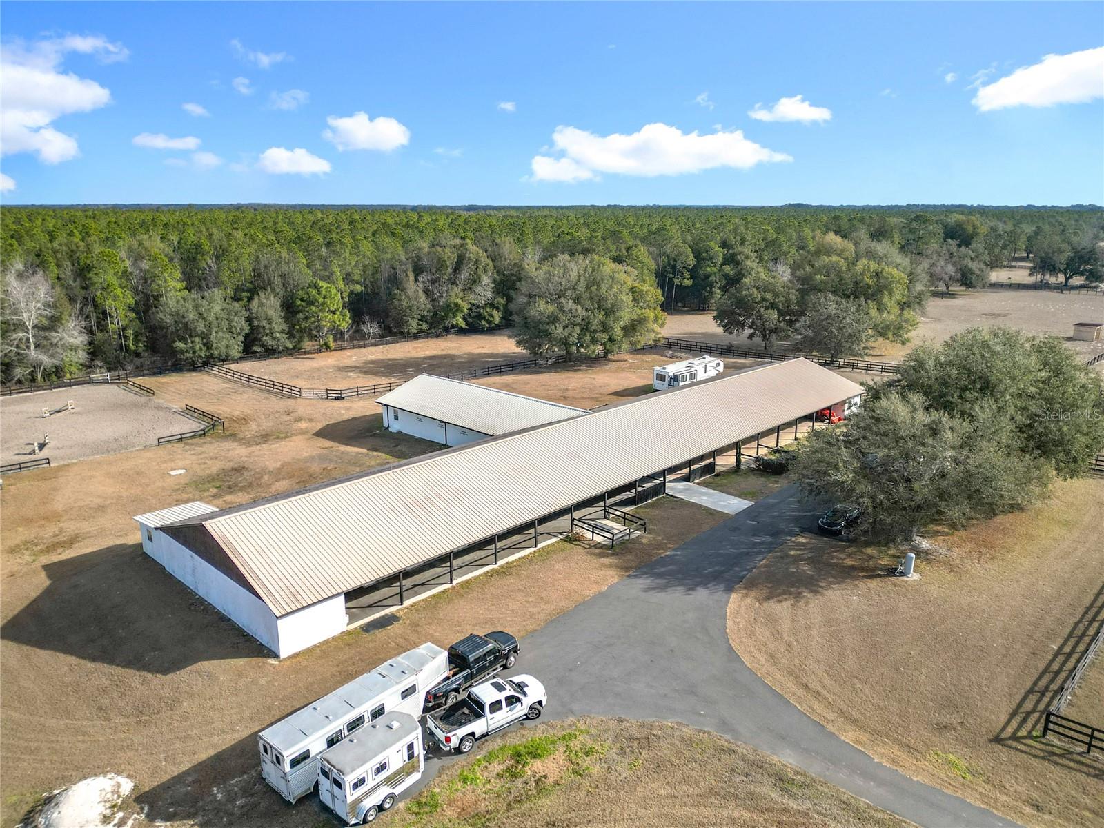 Image 24 of 44 For 21051 42nd Street