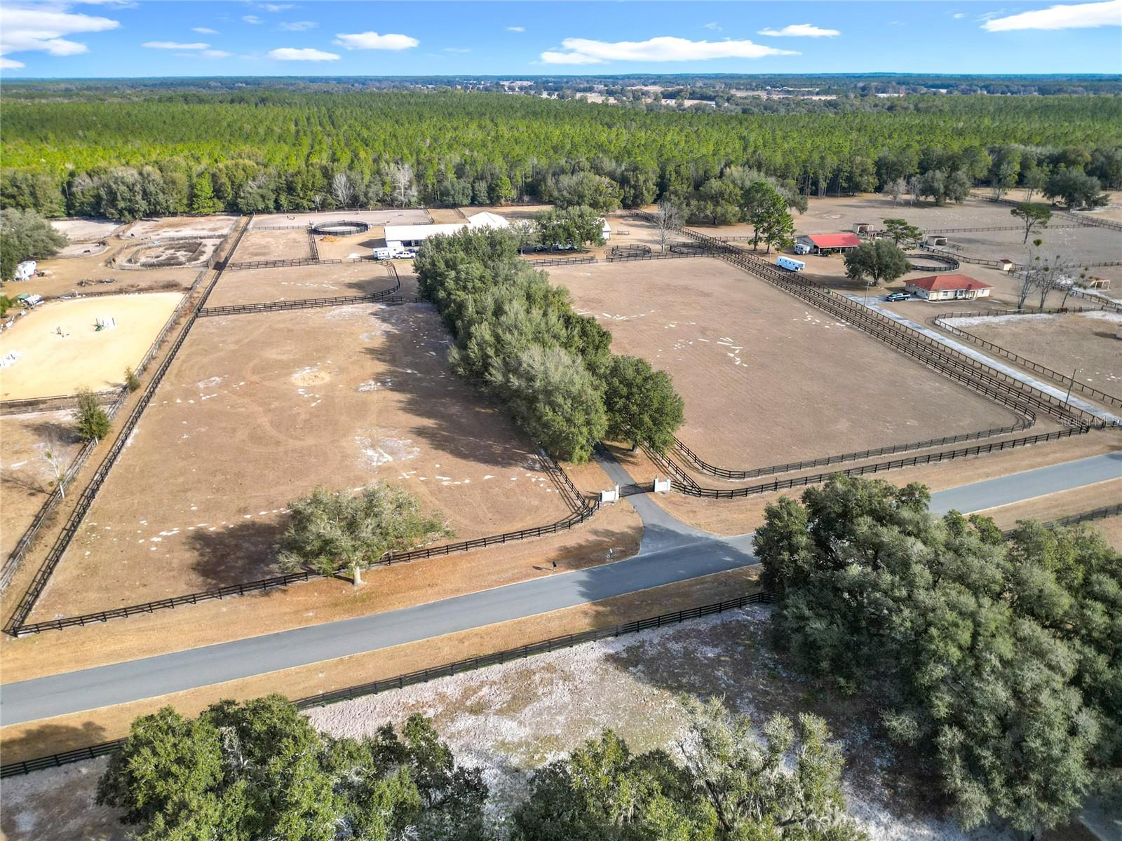 Image 29 of 44 For 21051 42nd Street