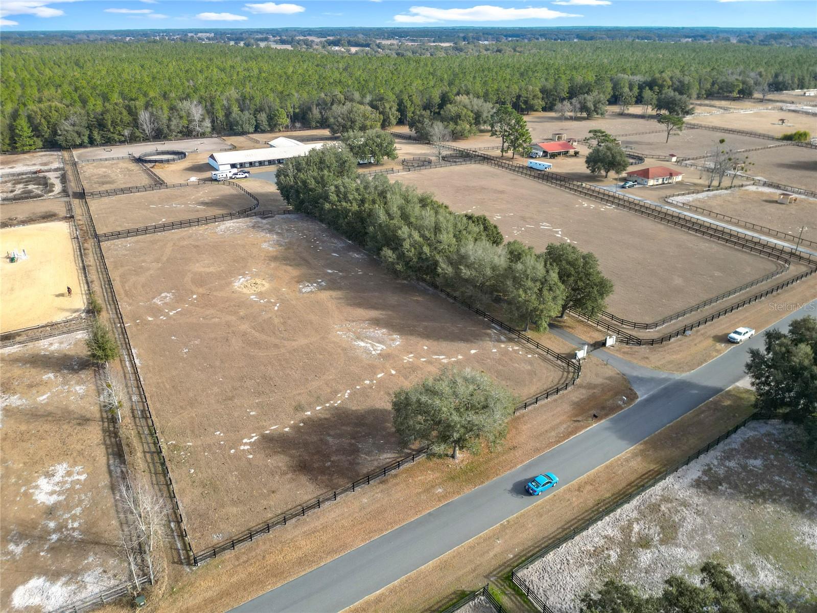 Image 32 of 44 For 21051 42nd Street