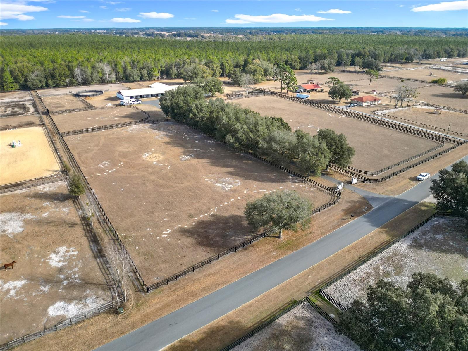 Image 33 of 44 For 21051 42nd Street