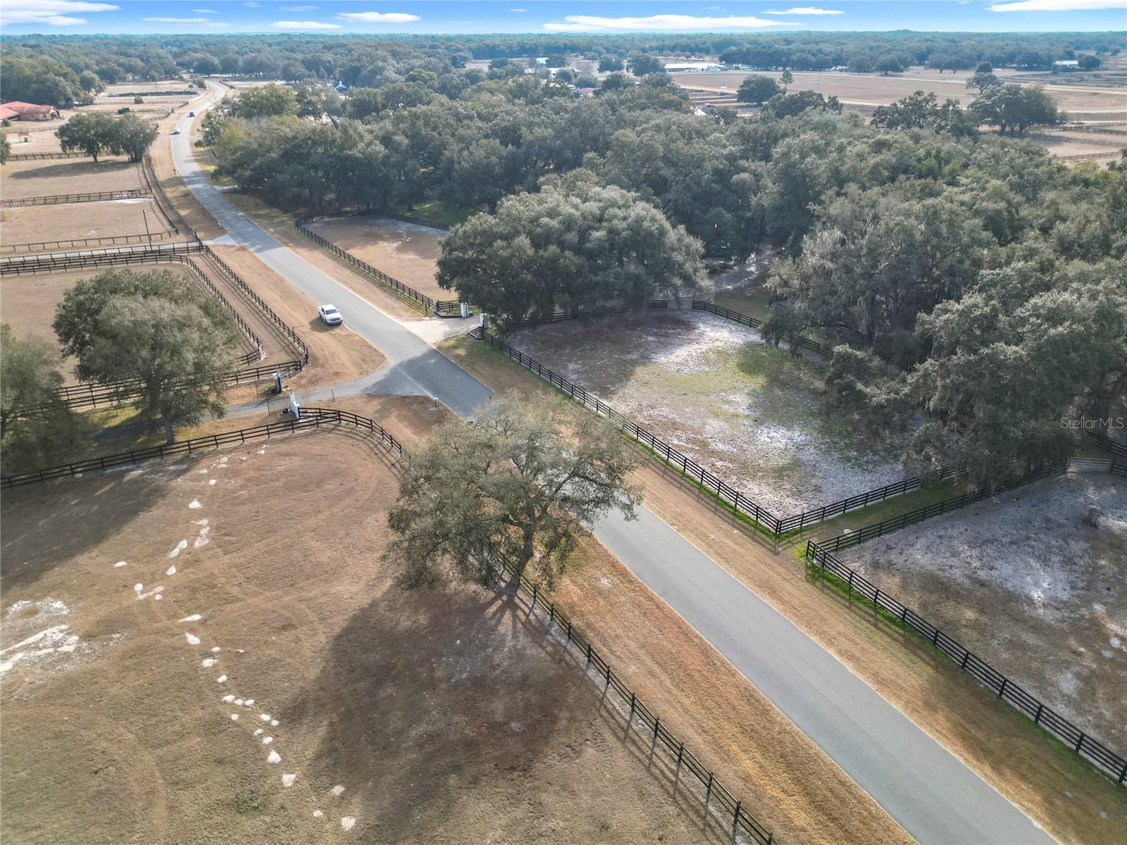 Image 41 of 44 For 21051 42nd Street