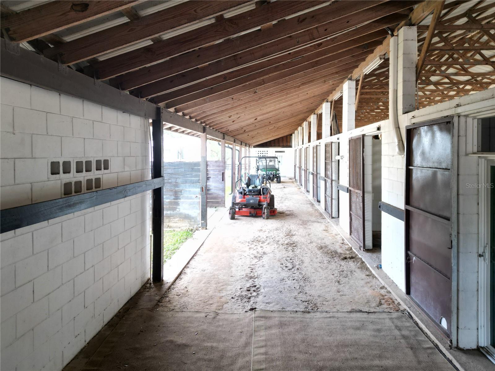 Image 6 of 44 For 21051 42nd Street