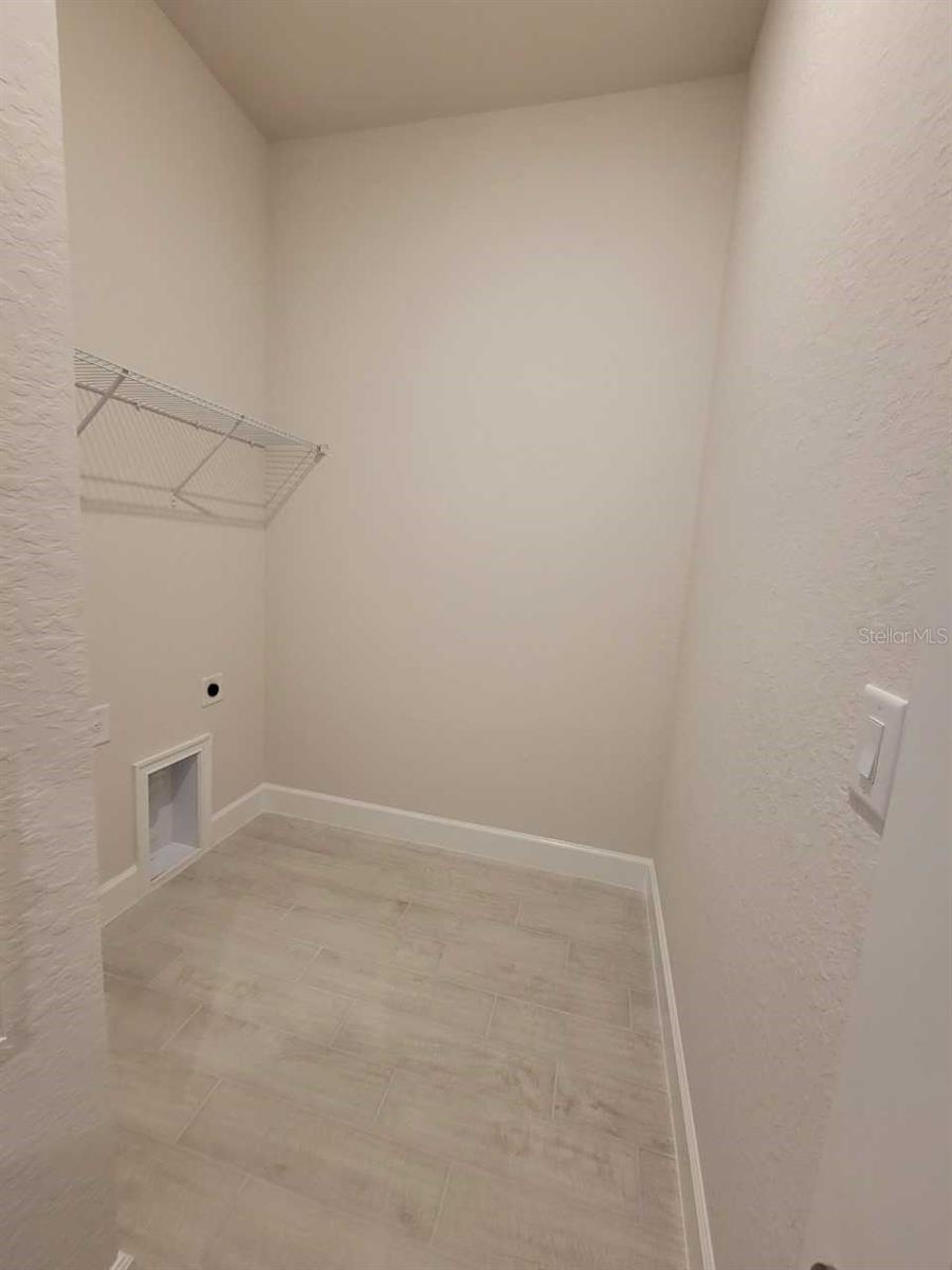 Image 17 of 34 For 4537 91st Lane Road