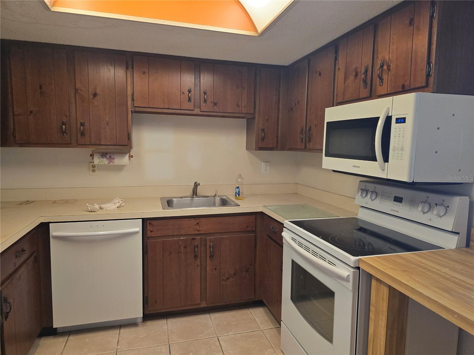 Image 5 of 30 For 512 Fairways Circle A