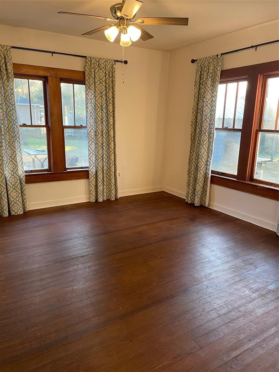 Image 17 of 36 For 18708 242nd Street