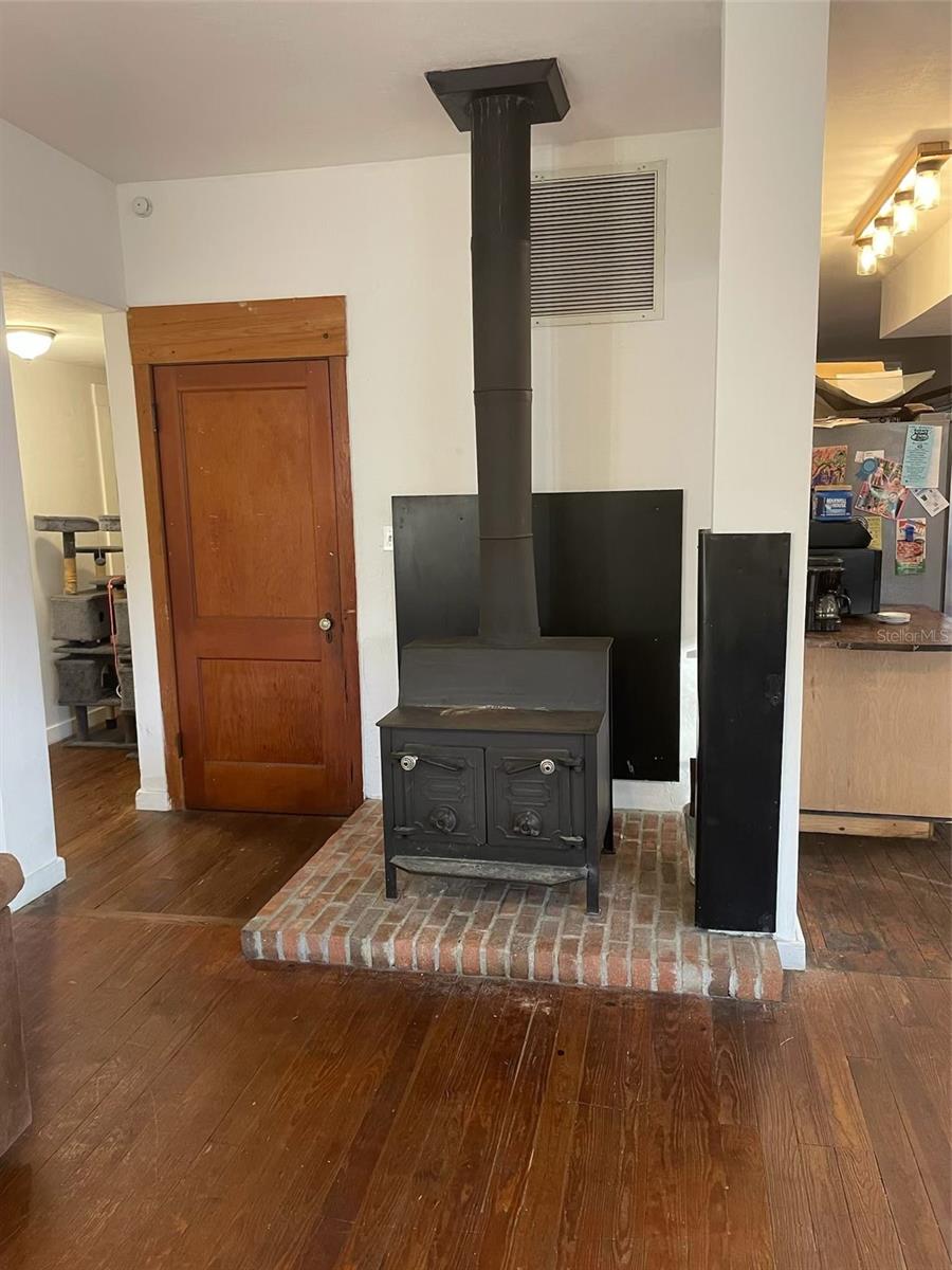 Image 6 of 36 For 18708 242nd Street