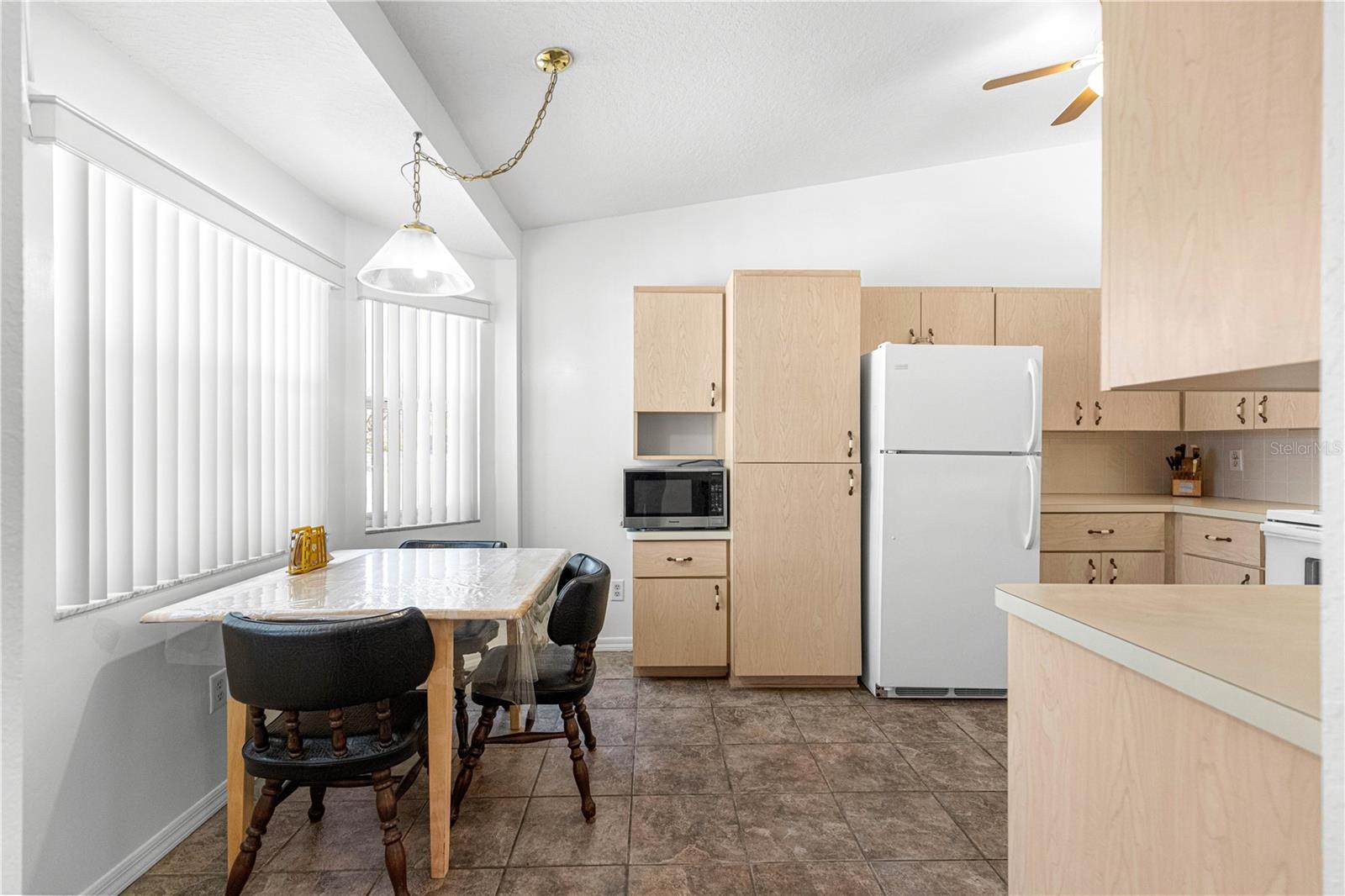 Image 11 of 39 For 6115 104th Street