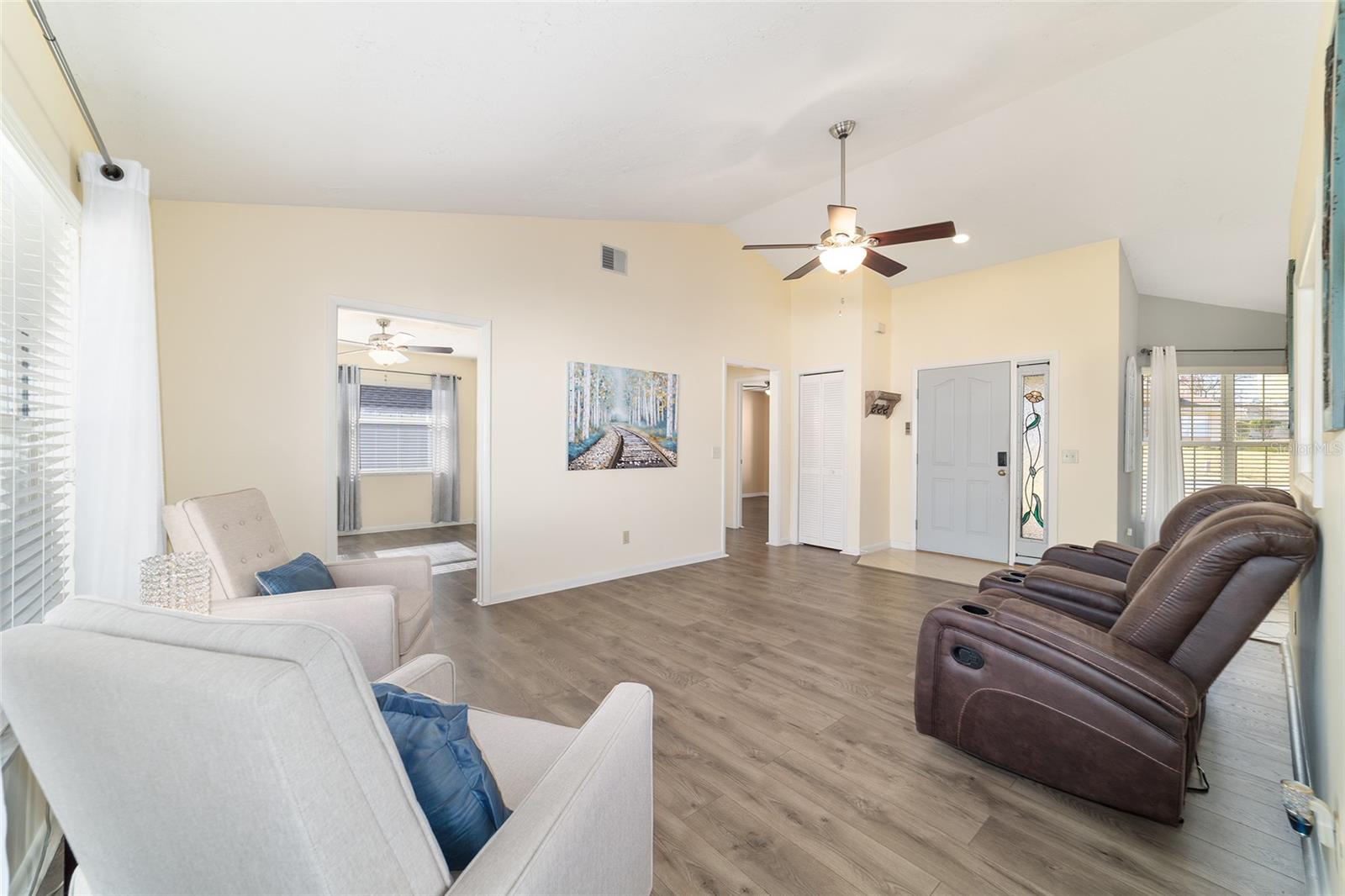 Image 17 of 60 For 4385 Bacall Loop