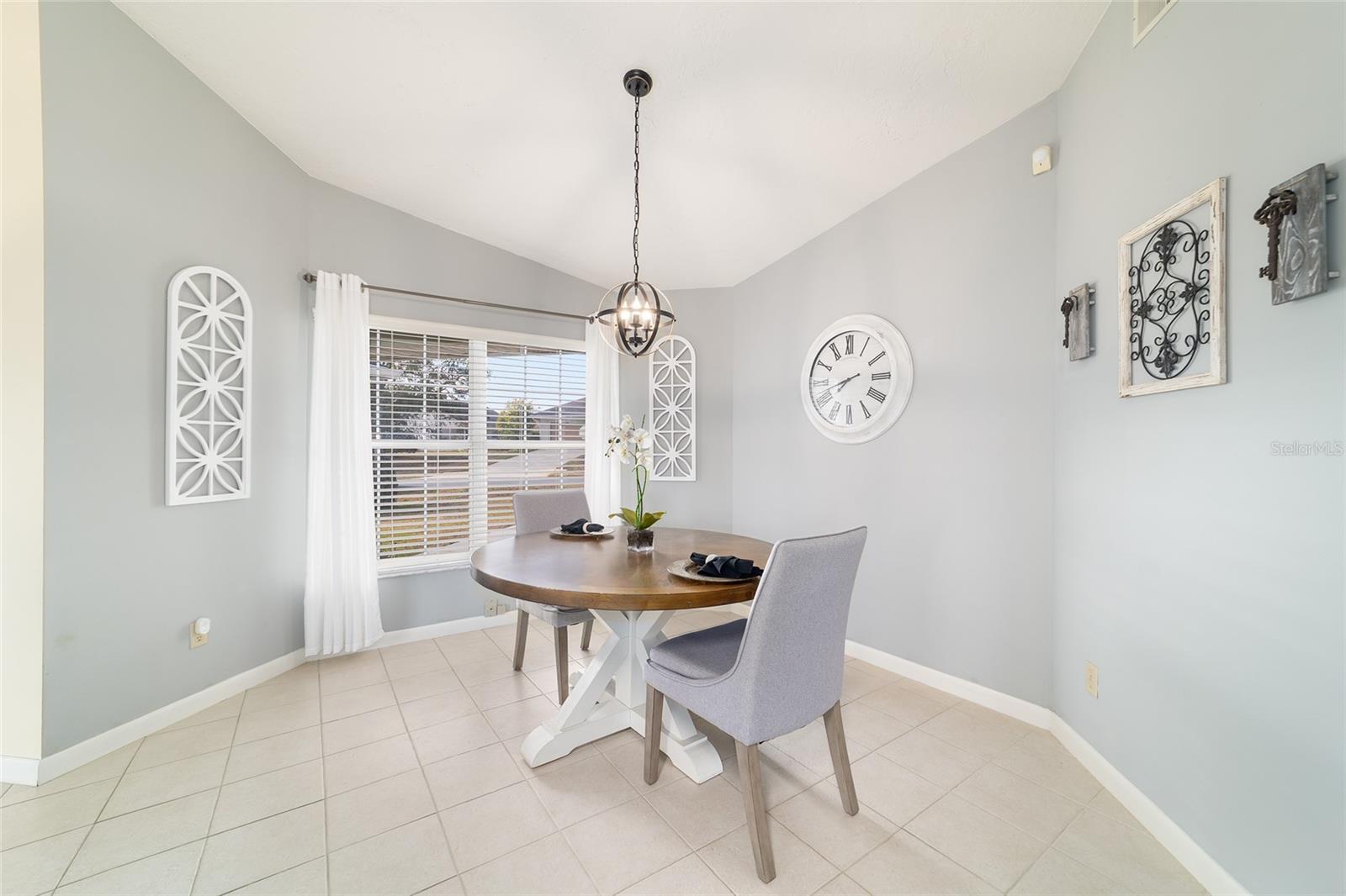 Image 25 of 60 For 4385 Bacall Loop