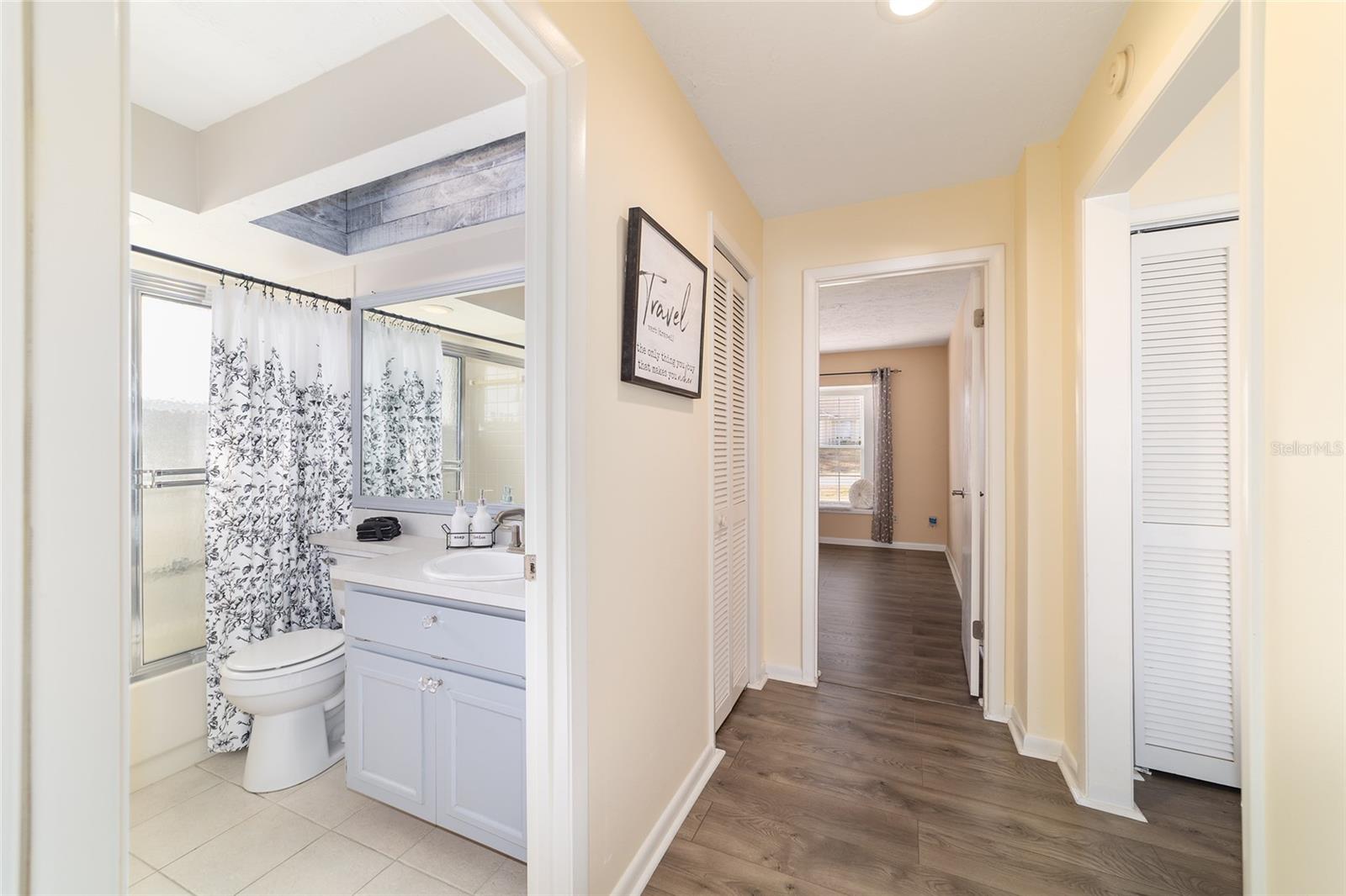 Image 43 of 60 For 4385 Bacall Loop