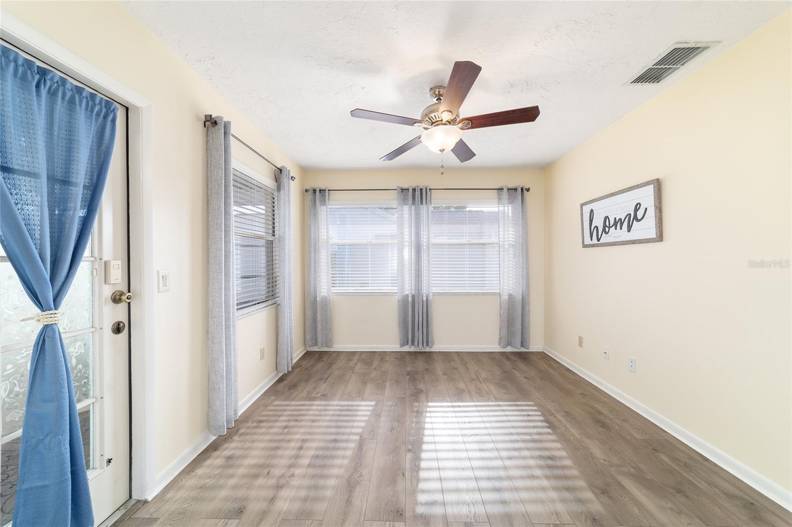 Image 45 of 60 For 4385 Bacall Loop