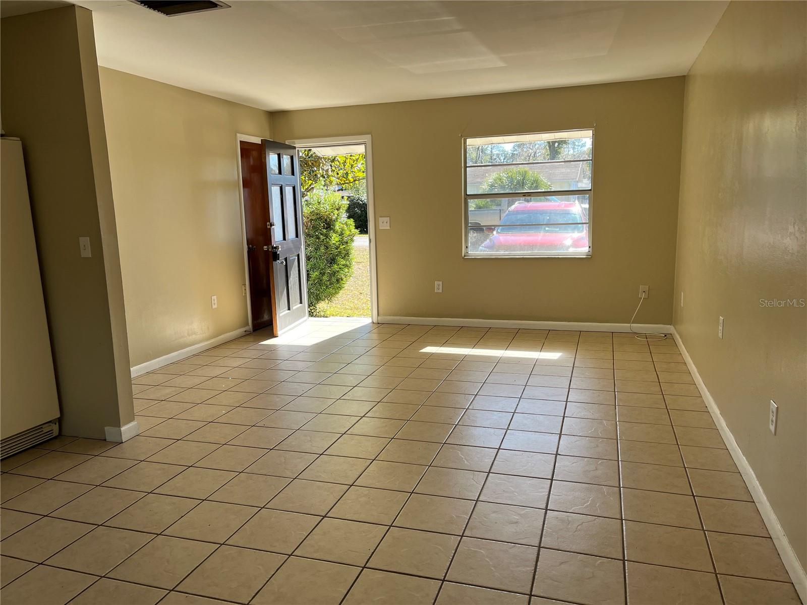 Image 3 of 10 For 5241 109th Street