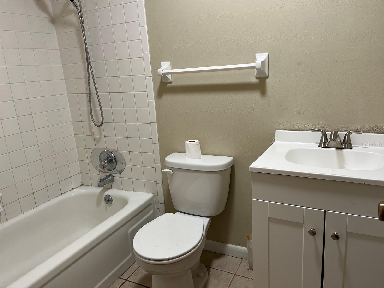 Image 7 of 10 For 5241 109th Street