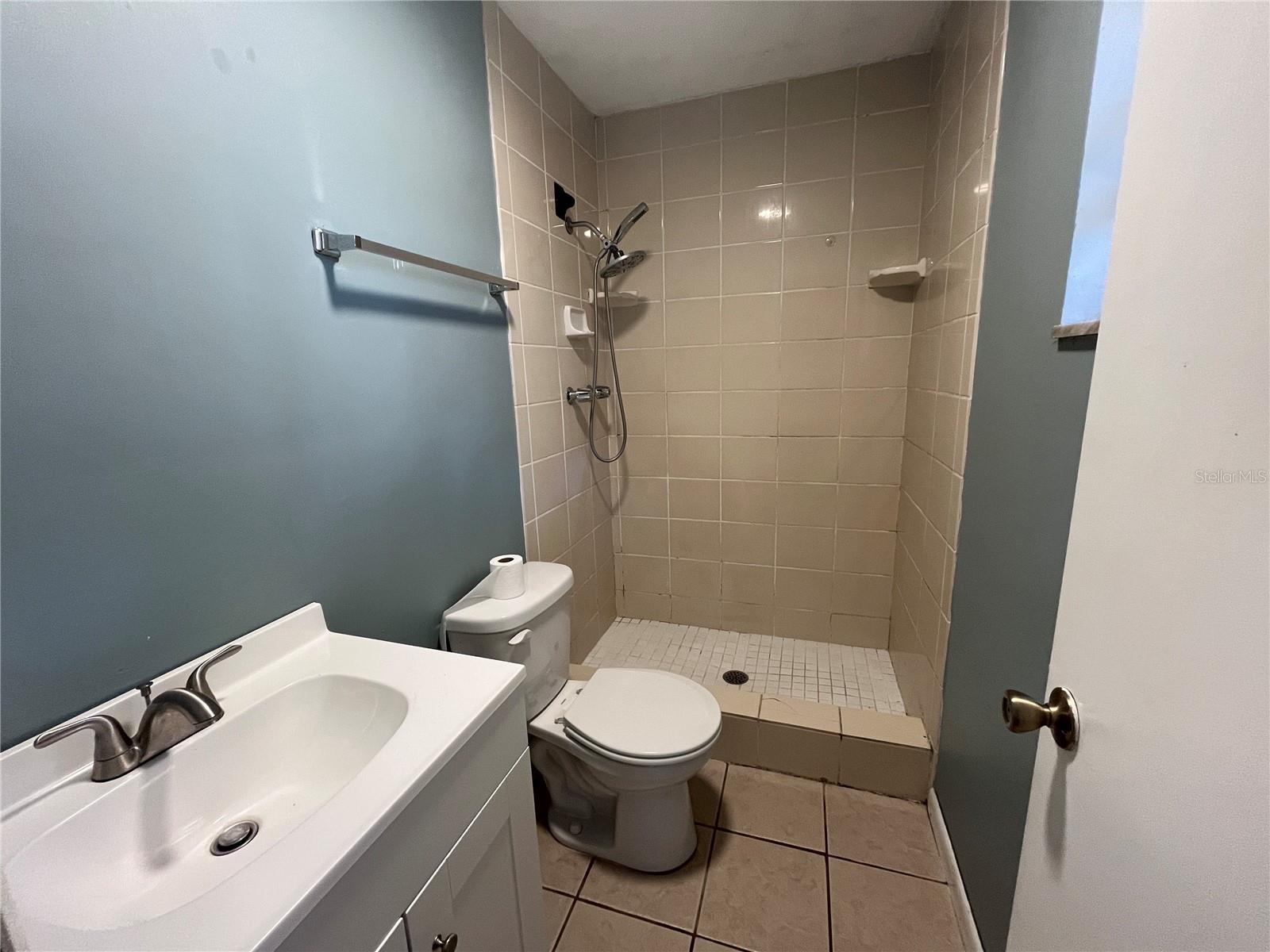 Image 8 of 10 For 5241 109th Street