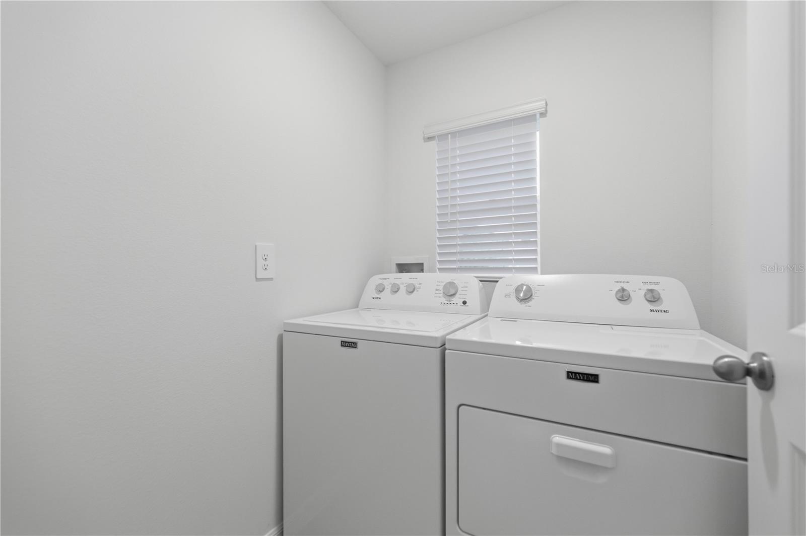 Image 22 of 42 For 8618 46th Avenue