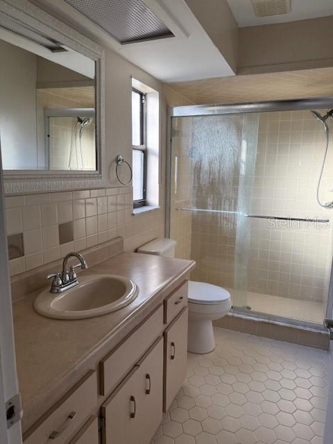 Image 7 of 9 For 6506 Mockingbird Lane