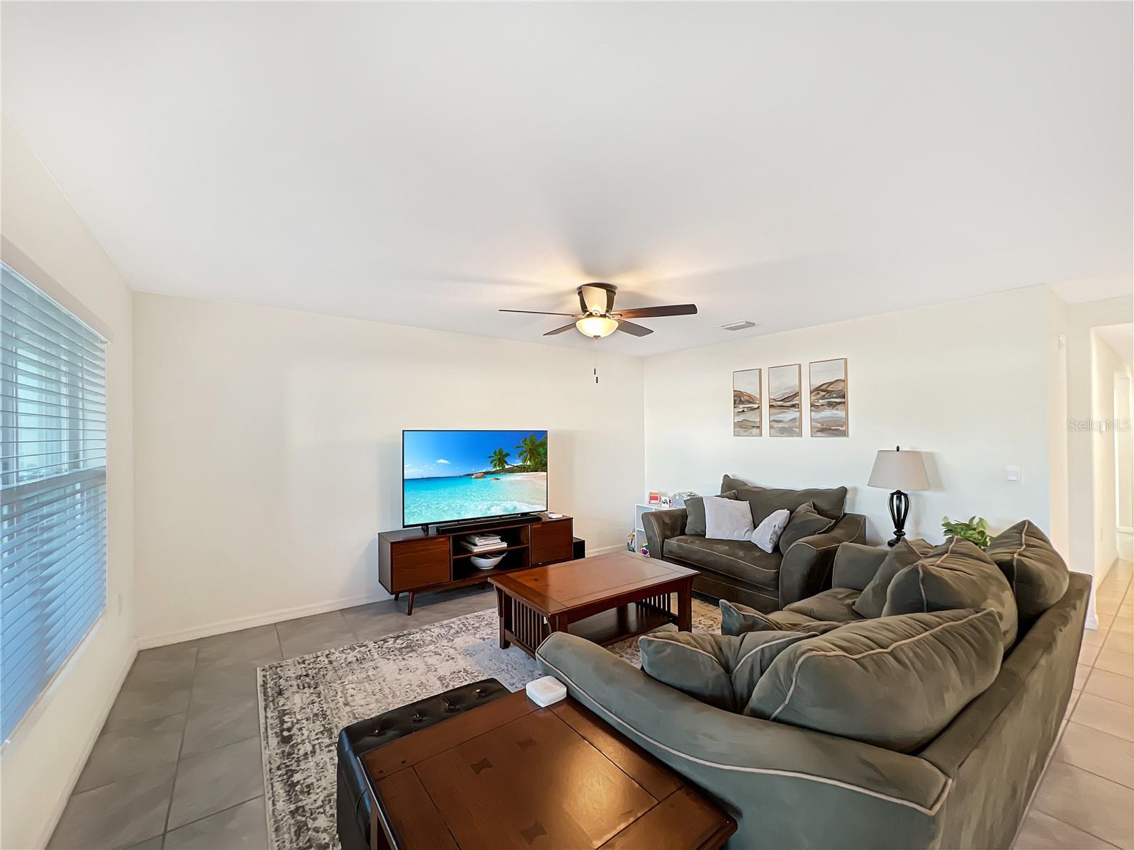 Image 11 of 28 For 5563 43rd Court