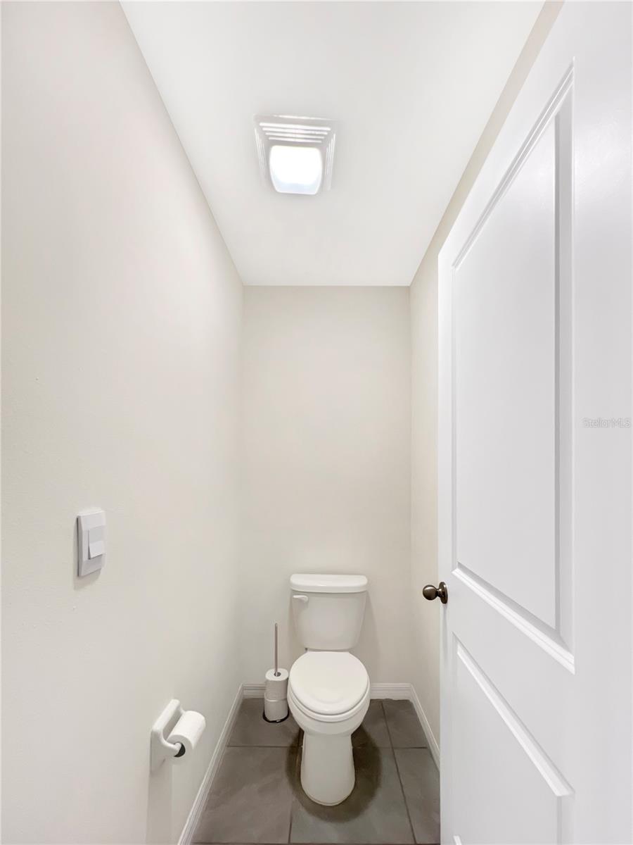 Image 18 of 28 For 5563 43rd Court