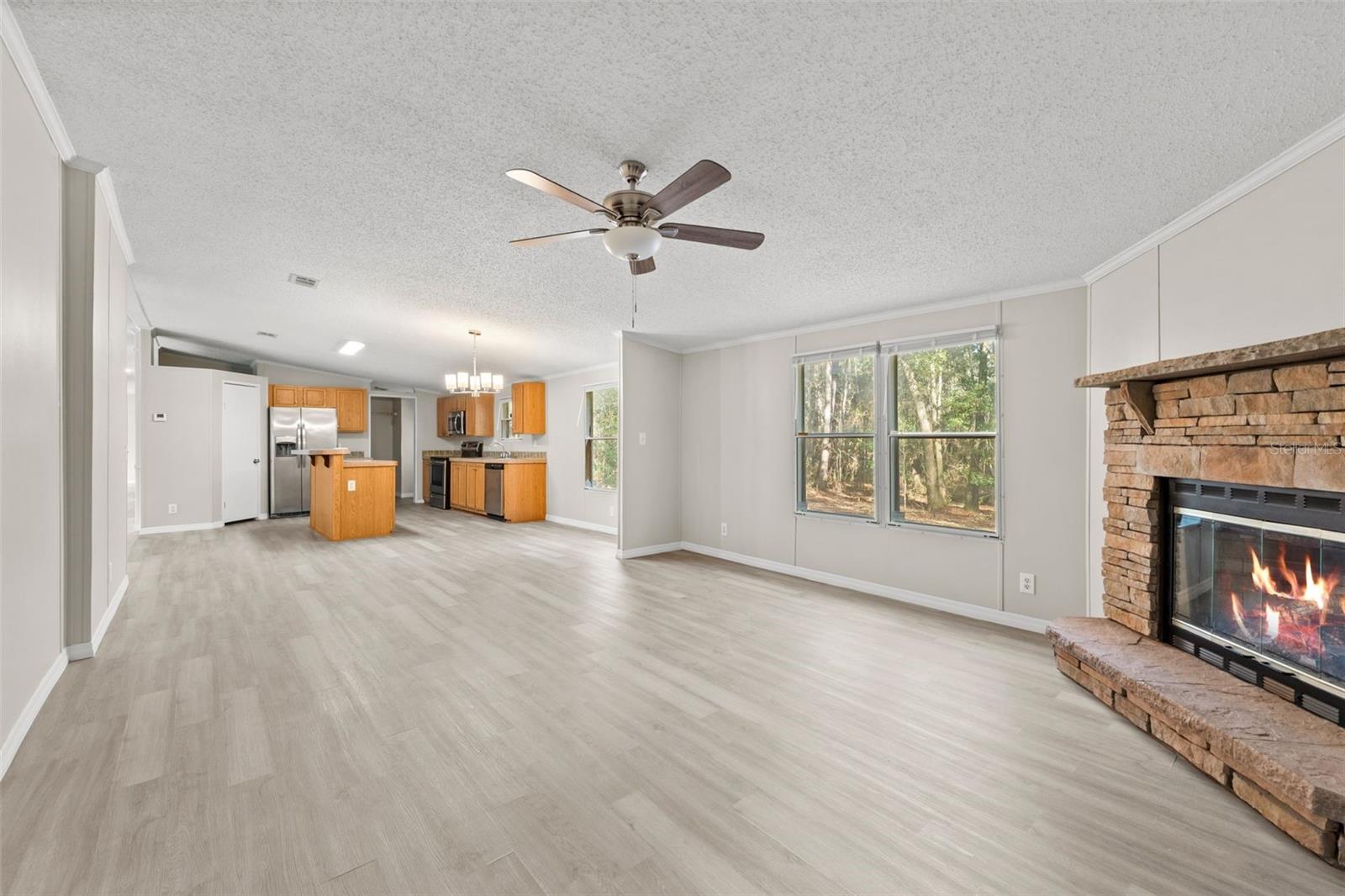 Image 10 of 41 For 11919 23rd Drive