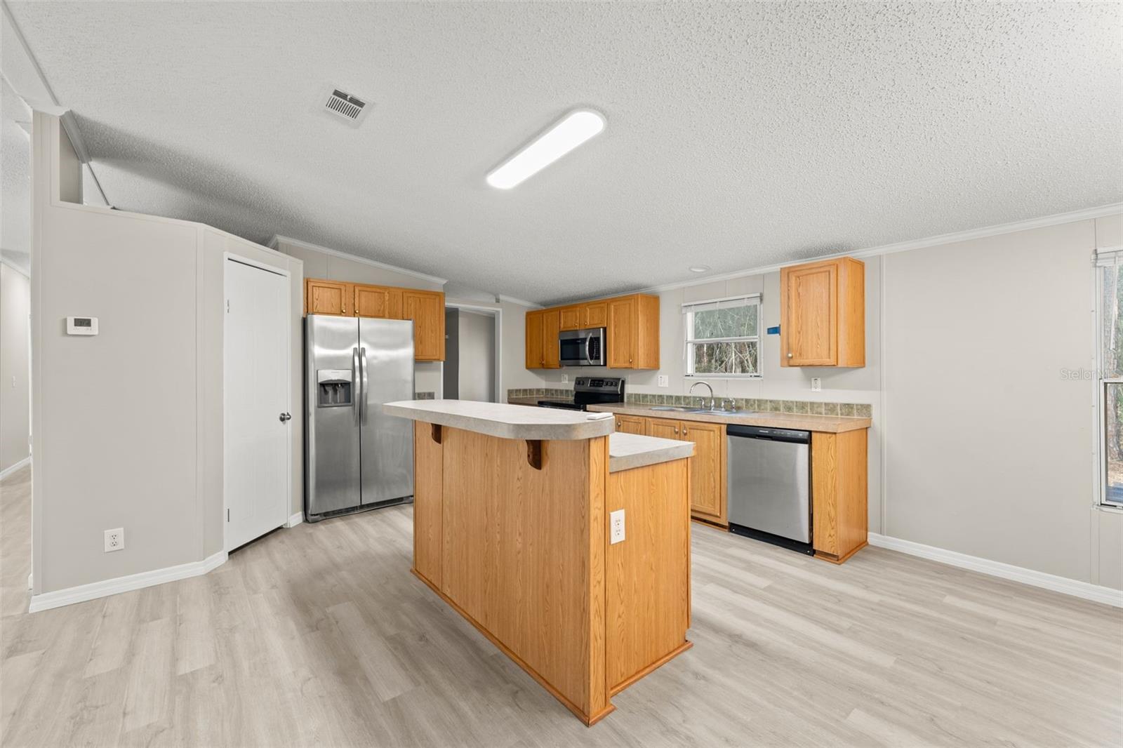 Image 16 of 41 For 11919 23rd Drive