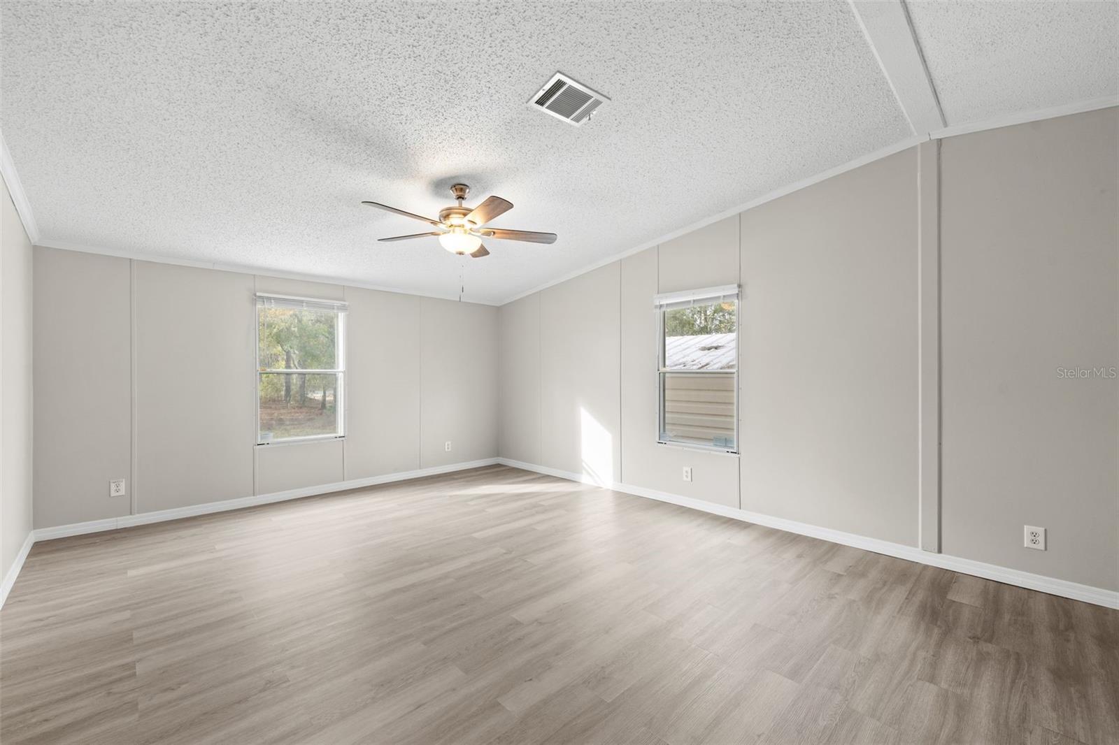 Image 32 of 41 For 11919 23rd Drive