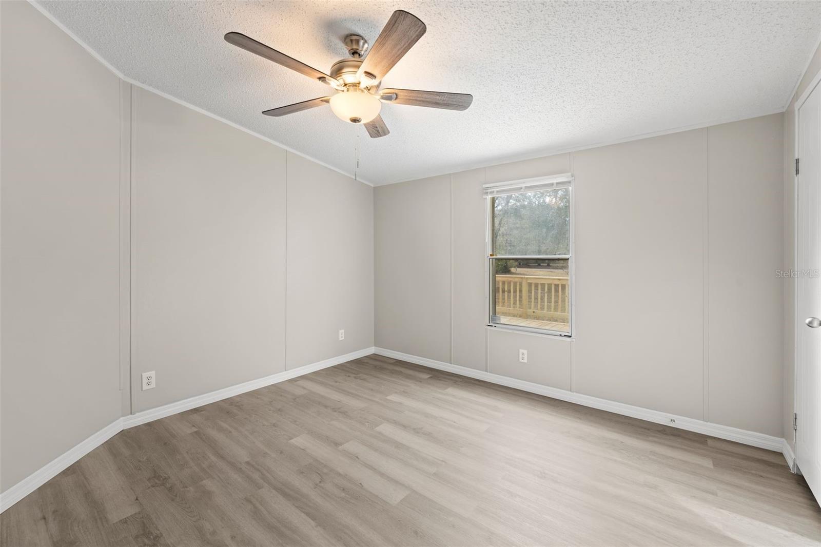 Image 34 of 41 For 11919 23rd Drive