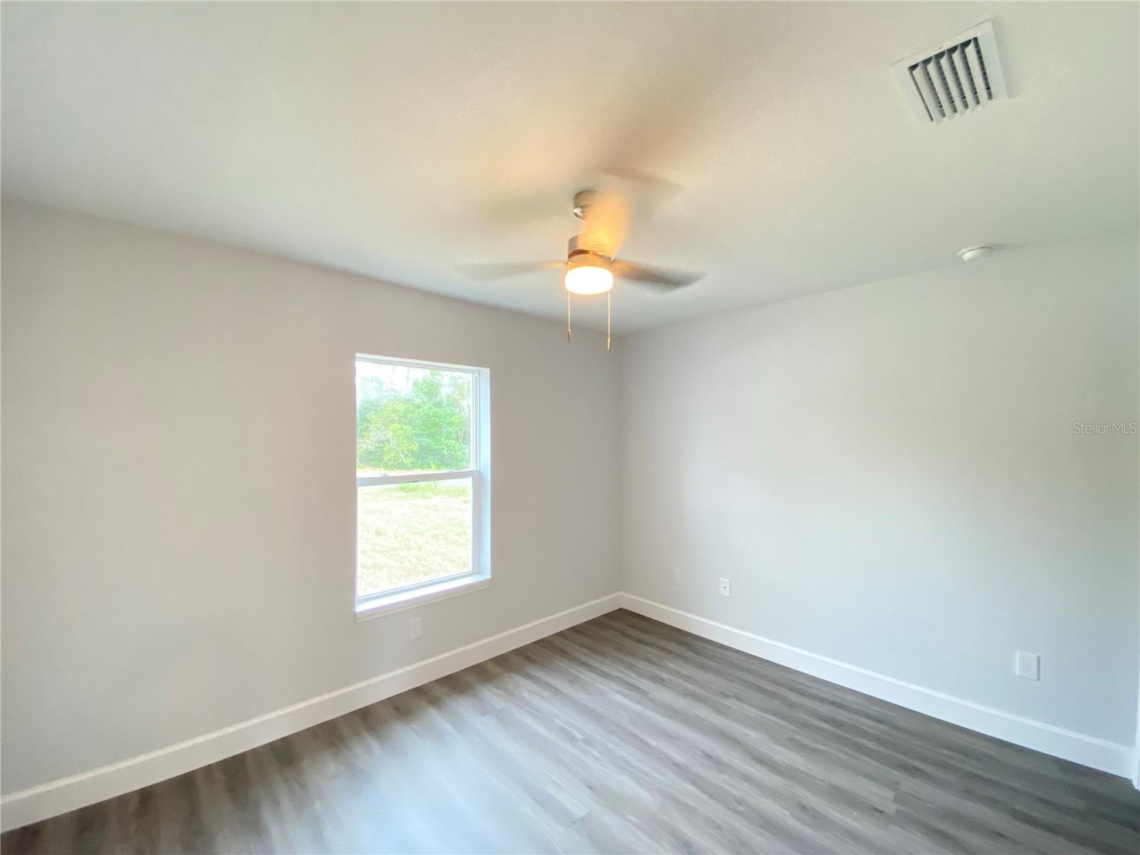 Image 17 of 27 For 3938 161st Loop