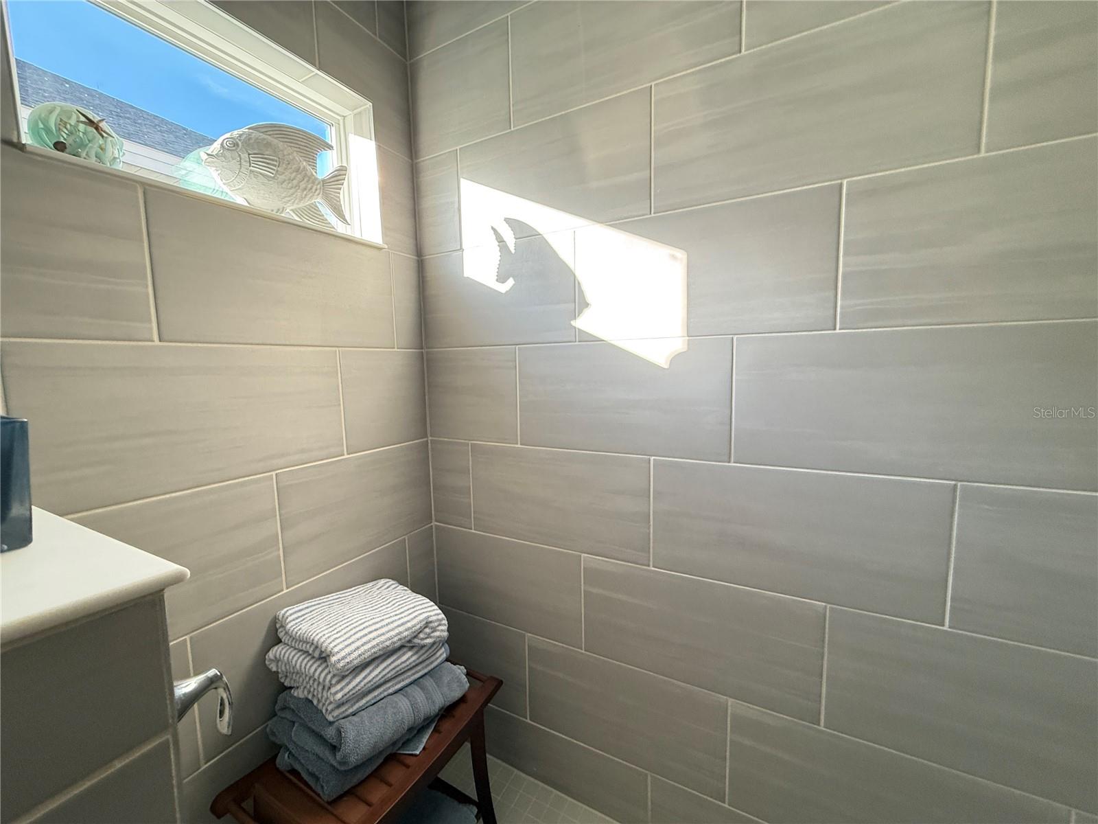 Image 13 of 28 For 7656 74th Loop