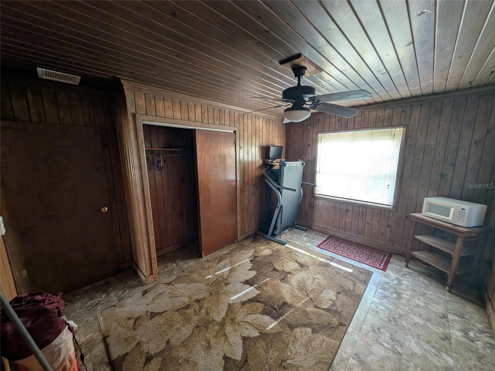 Image 21 of 30 For 13668 226th Avenue Road