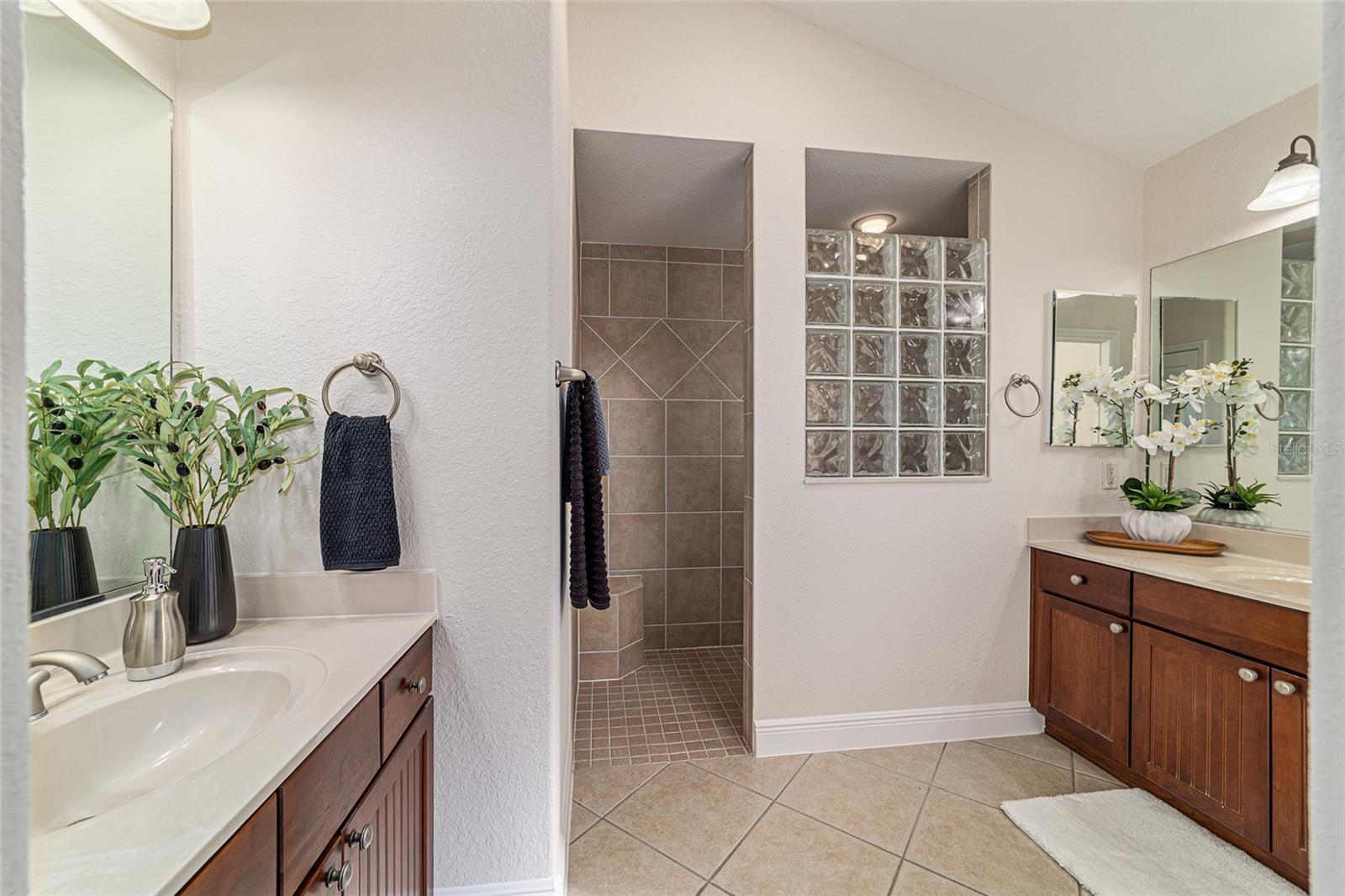 Image 37 of 72 For 973 Isle Of Palms Path