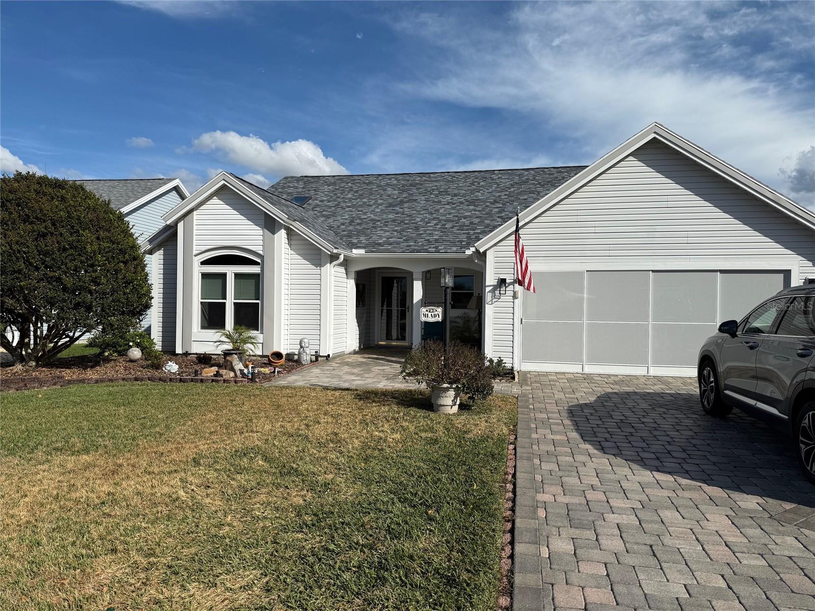 Image 2 of 35 For 725 Palma Drive